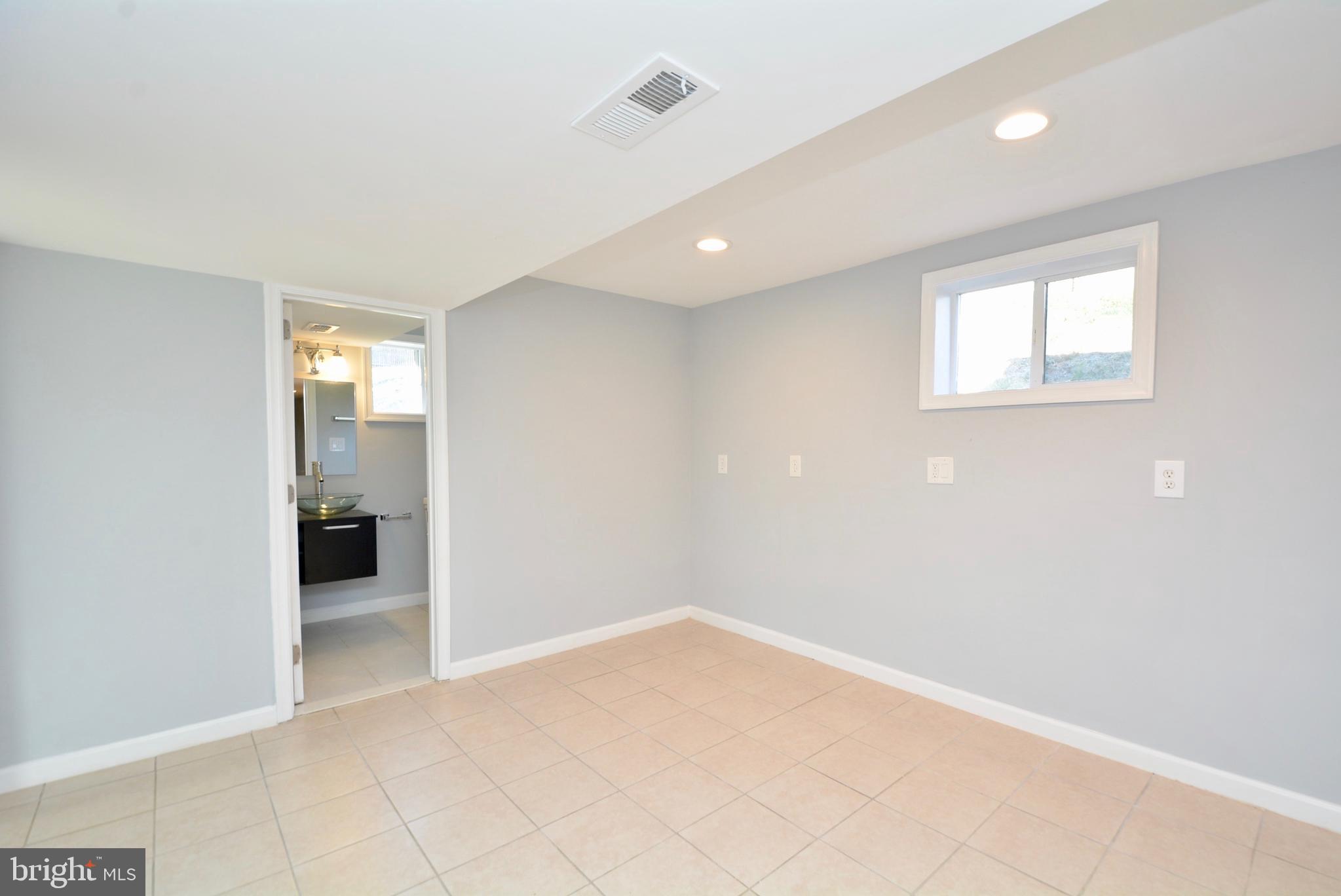 FOREST HEIGHTS - Residential