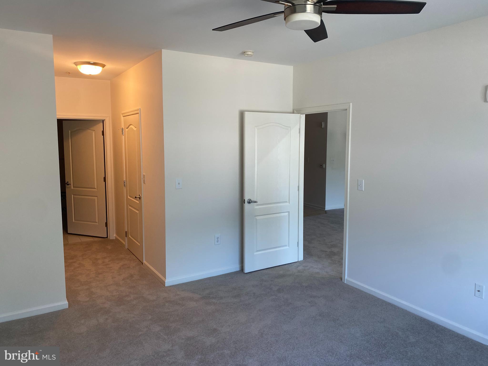 THE GRANDE AT RIVERVIEW - Residential Lease