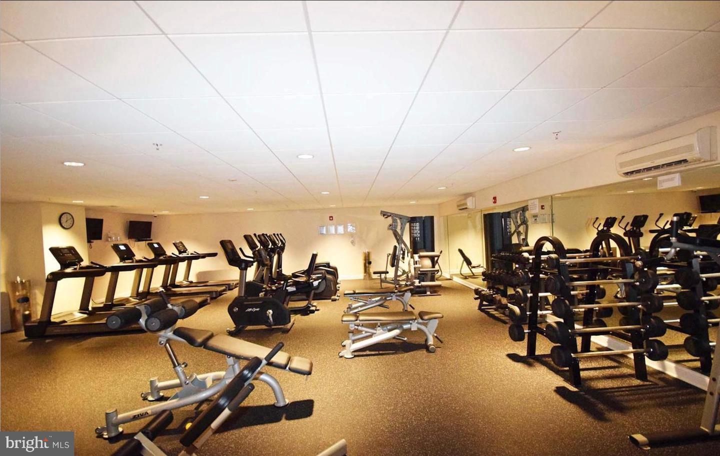 THE GRANDE AT RIVERVIEW - Residential Lease