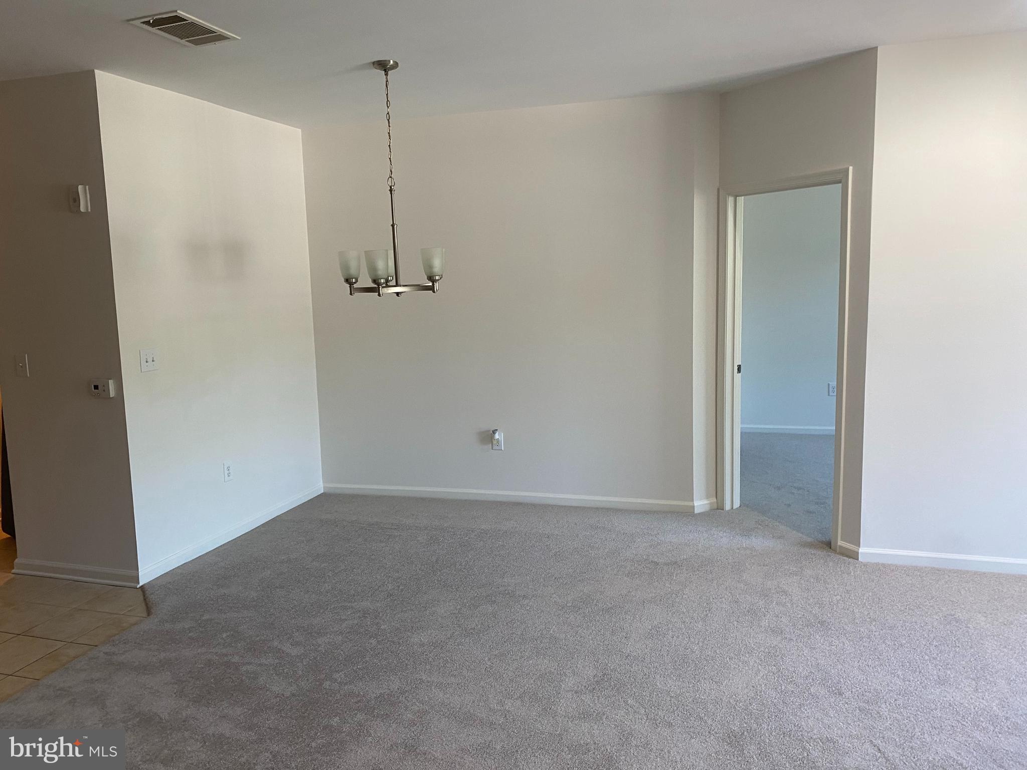 THE GRANDE AT RIVERVIEW - Residential Lease