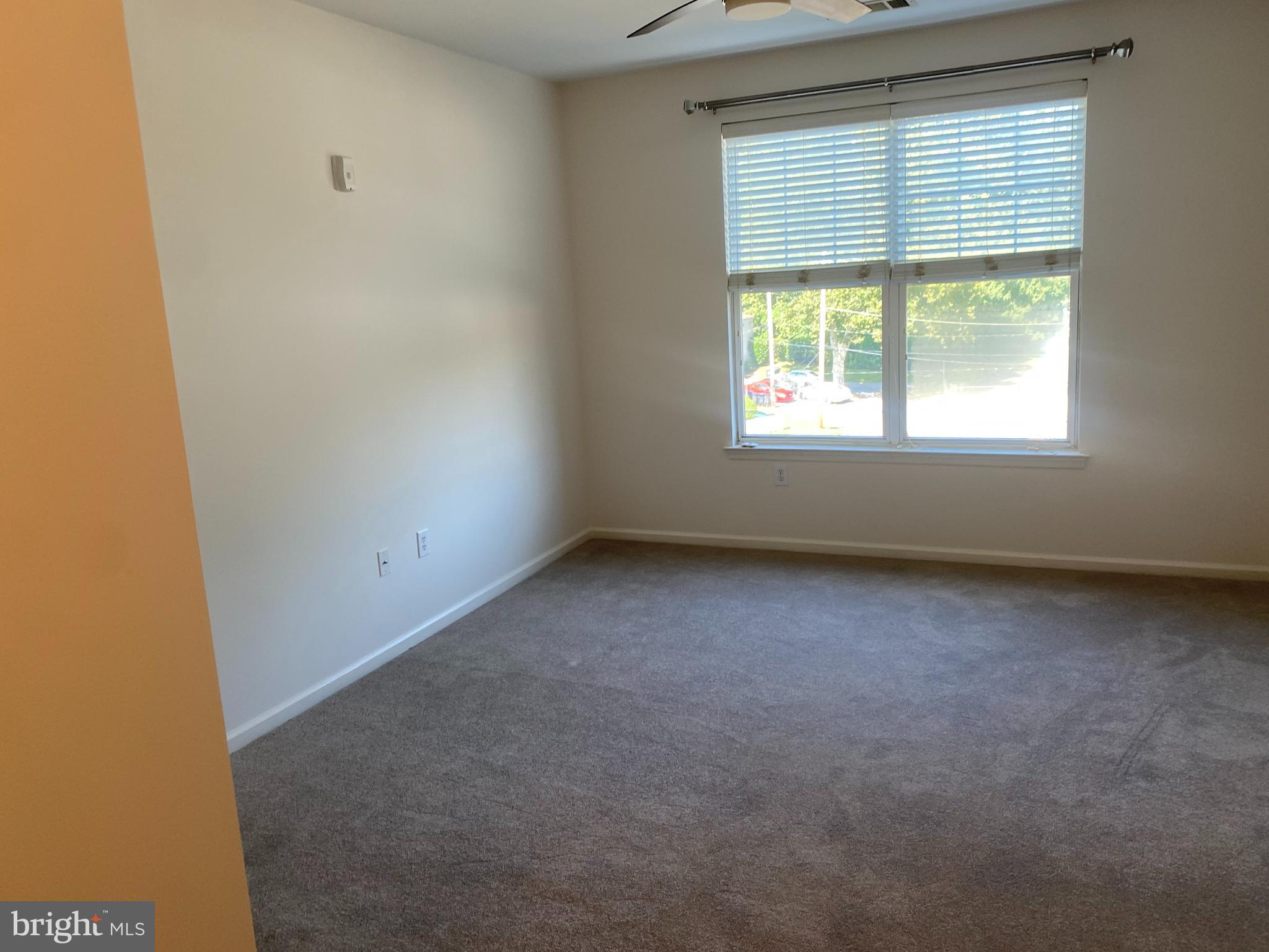 THE GRANDE AT RIVERVIEW - Residential Lease