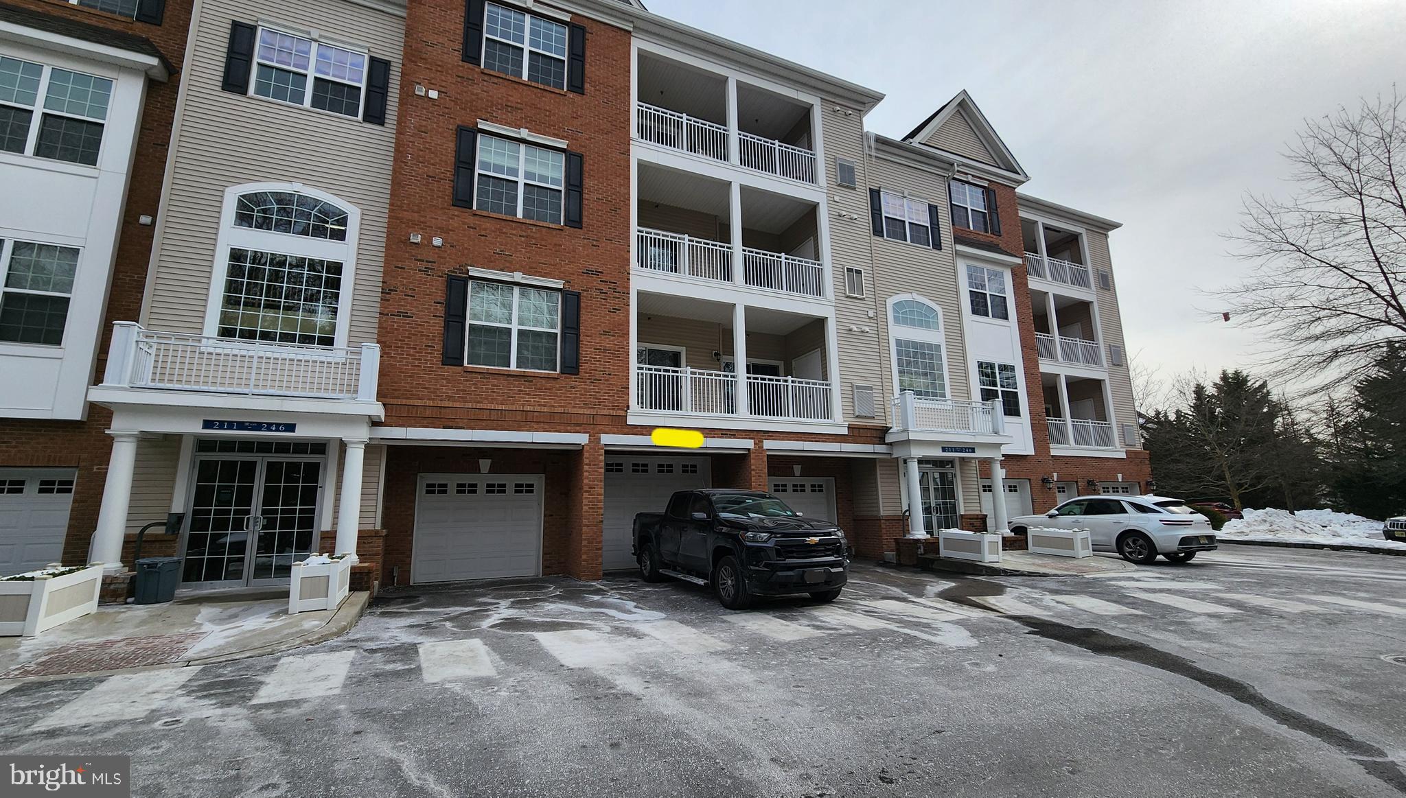 245 BREEDERS CUP DRIVE