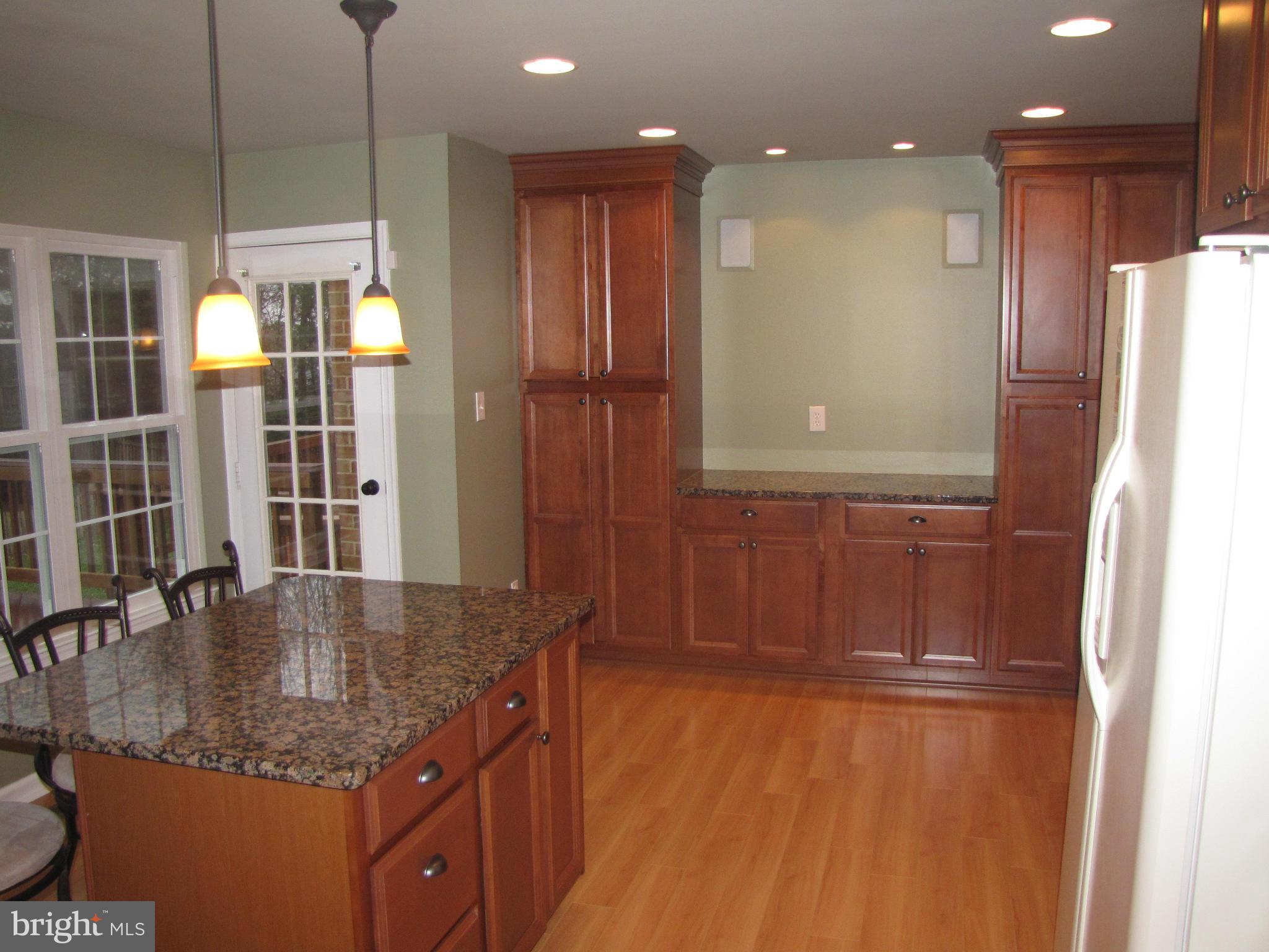 MIRROR RIDGE - Residential Lease