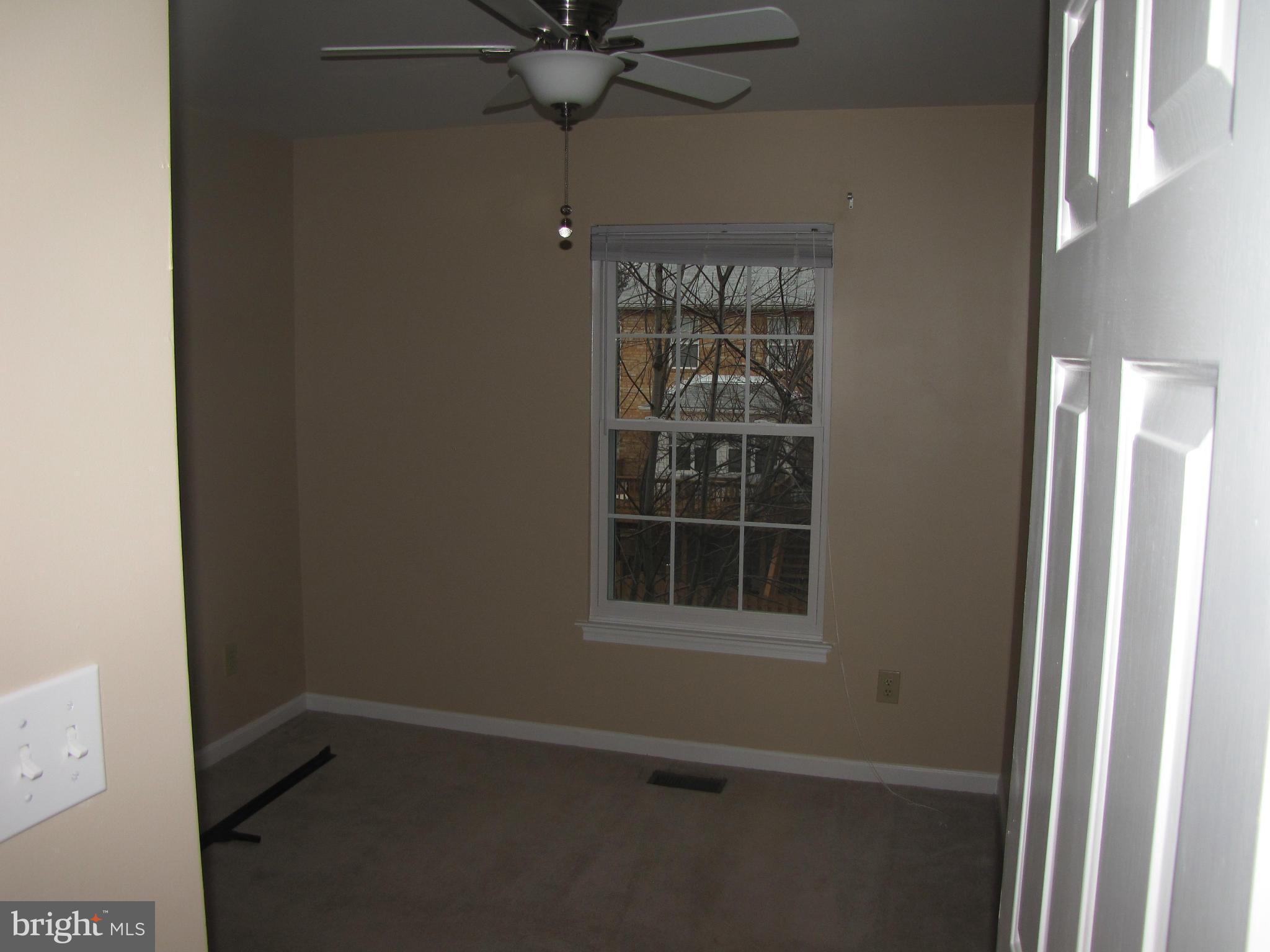 MIRROR RIDGE - Residential Lease