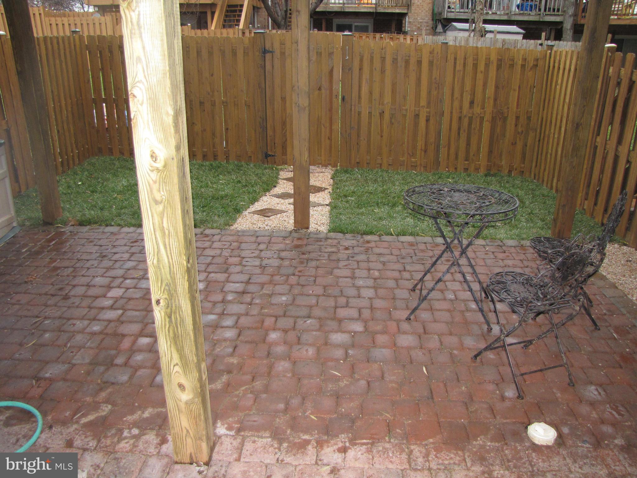 MIRROR RIDGE - Residential Lease