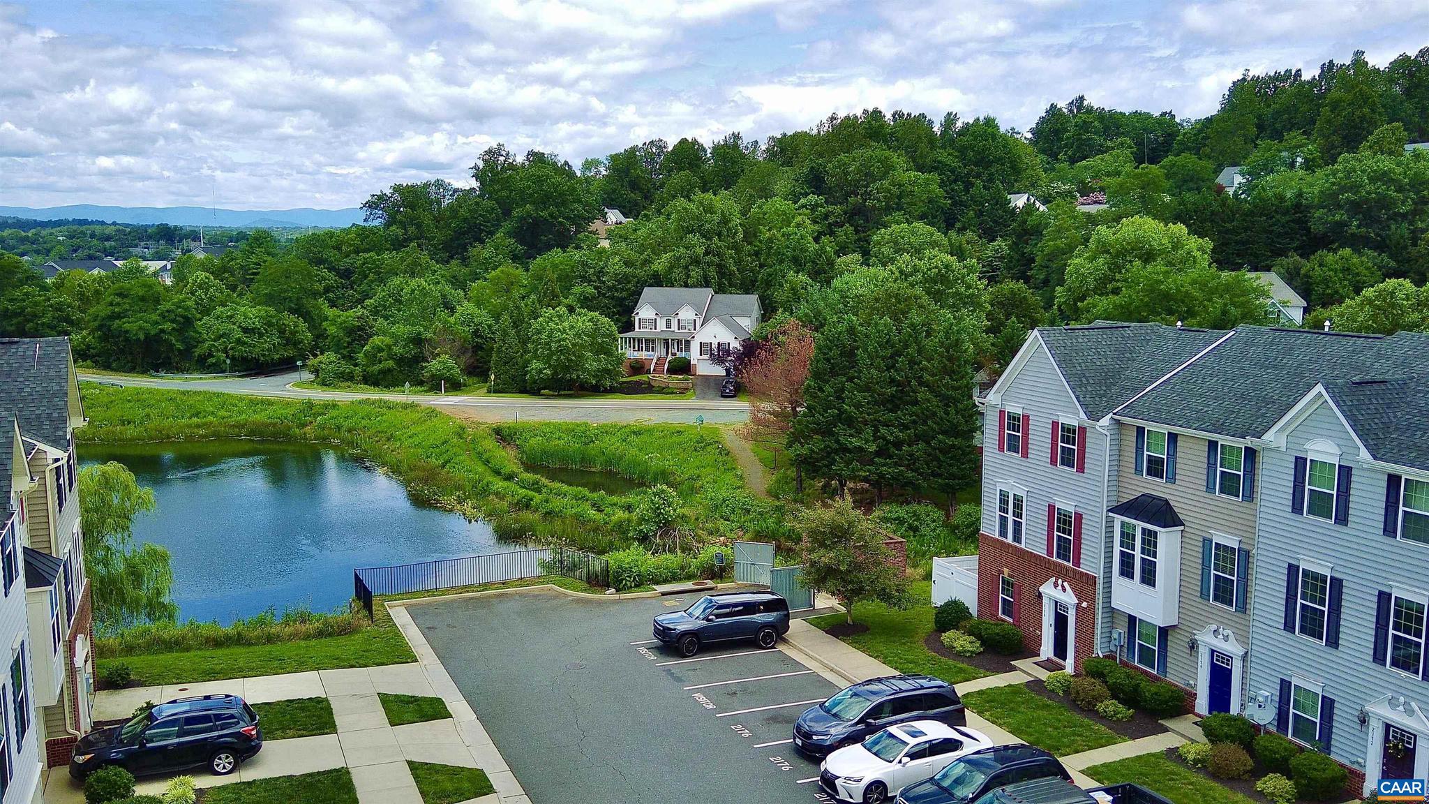 2176 WHISPERING HOLLOW LN