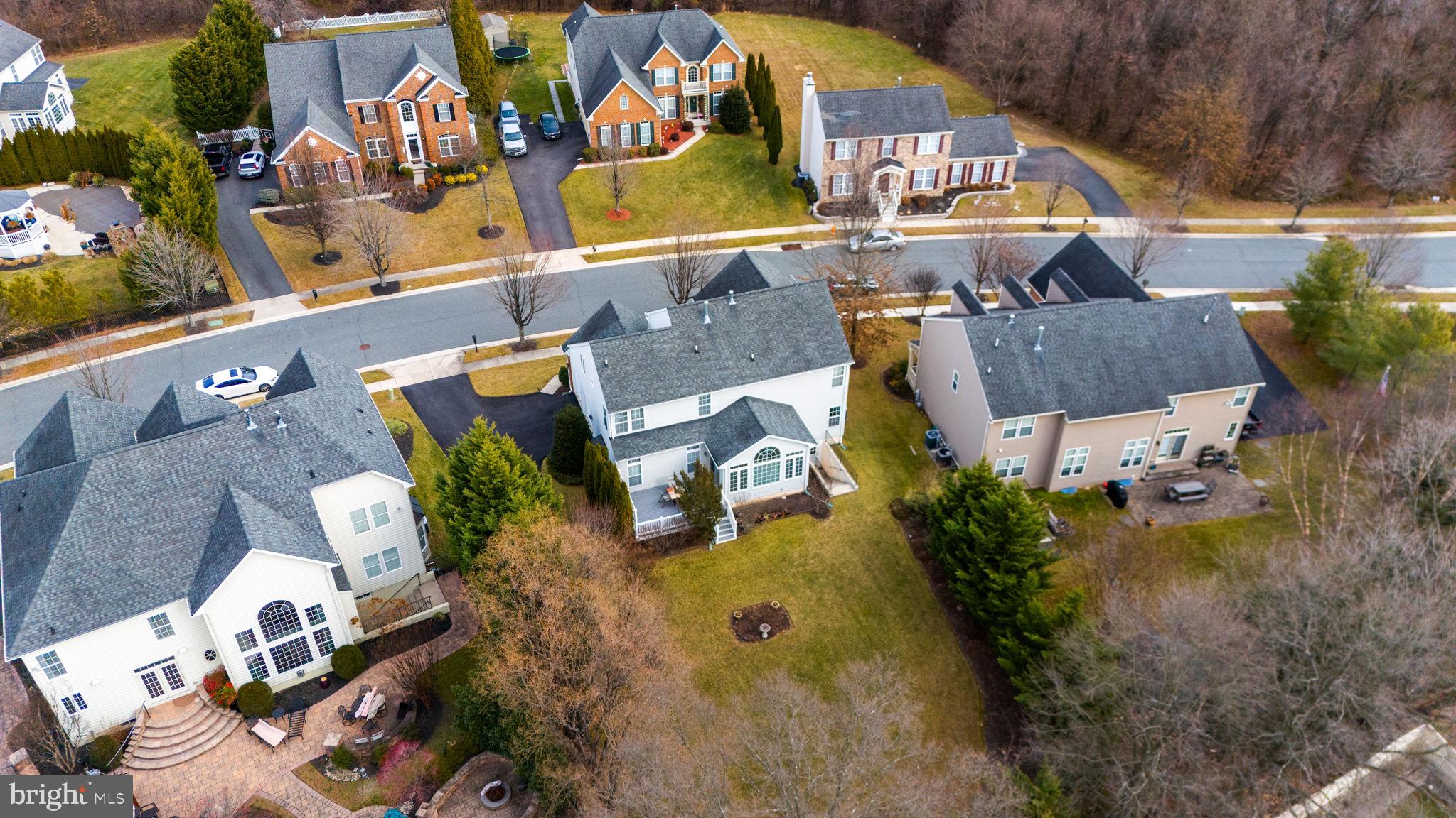 CROSSROADS - Residential