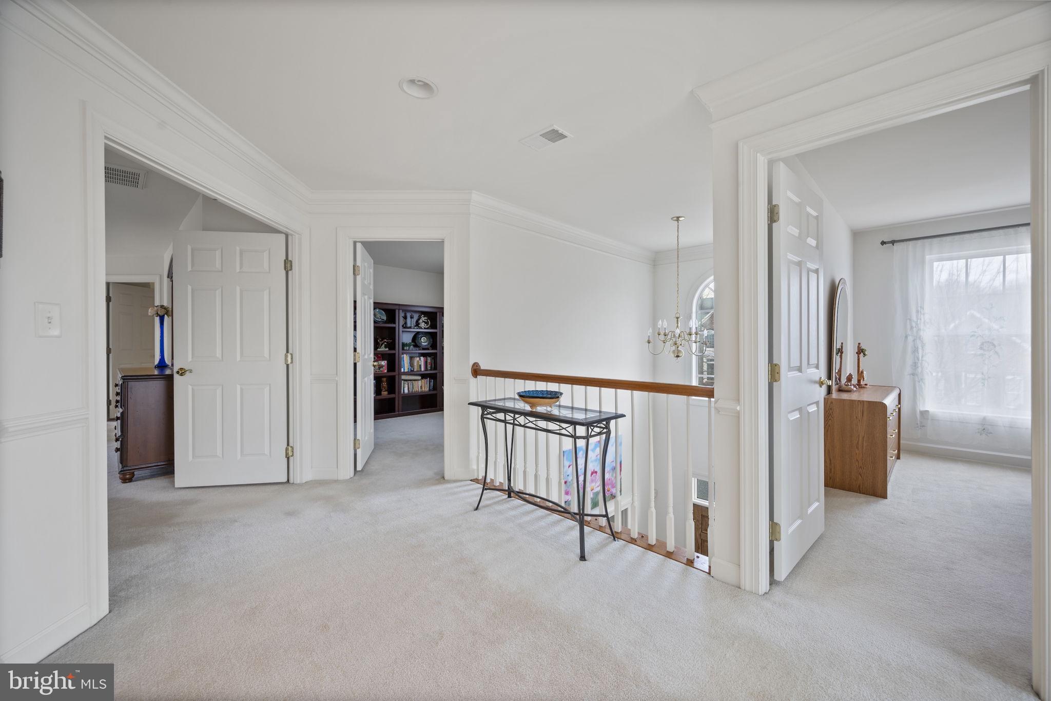 CROSSROADS - Residential