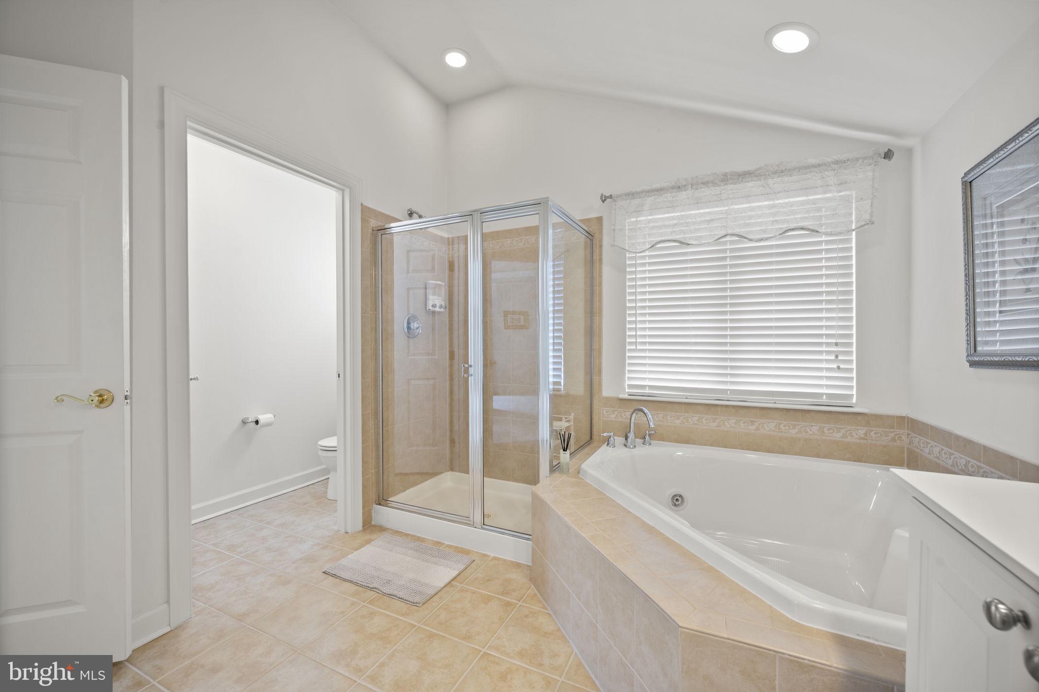 CROSSROADS - Residential