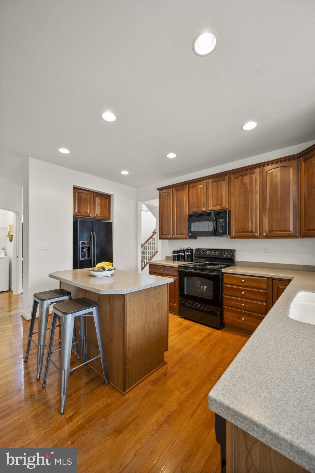 CROSSROADS - Residential