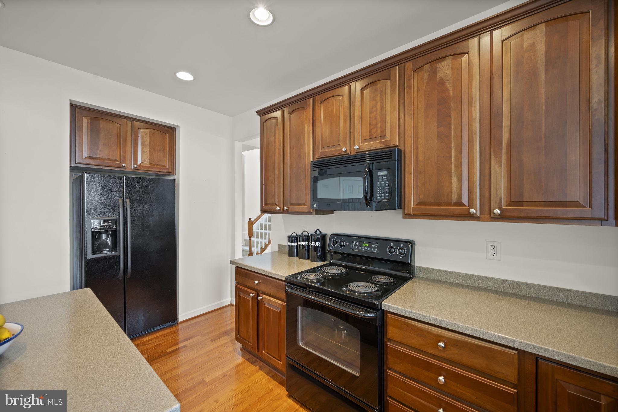 CROSSROADS - Residential