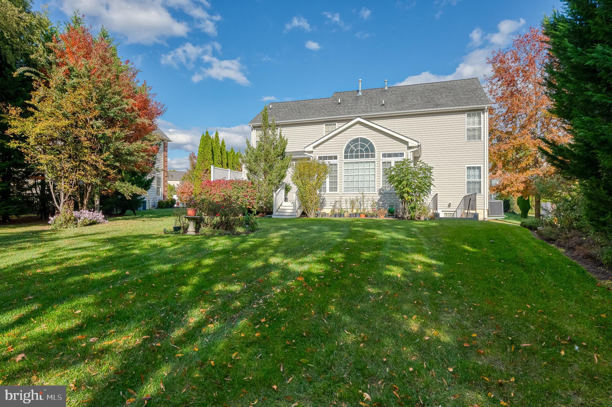 CROSSROADS - Residential