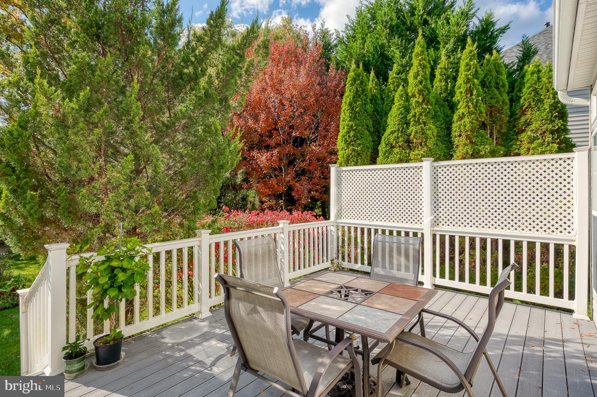 CROSSROADS - Residential