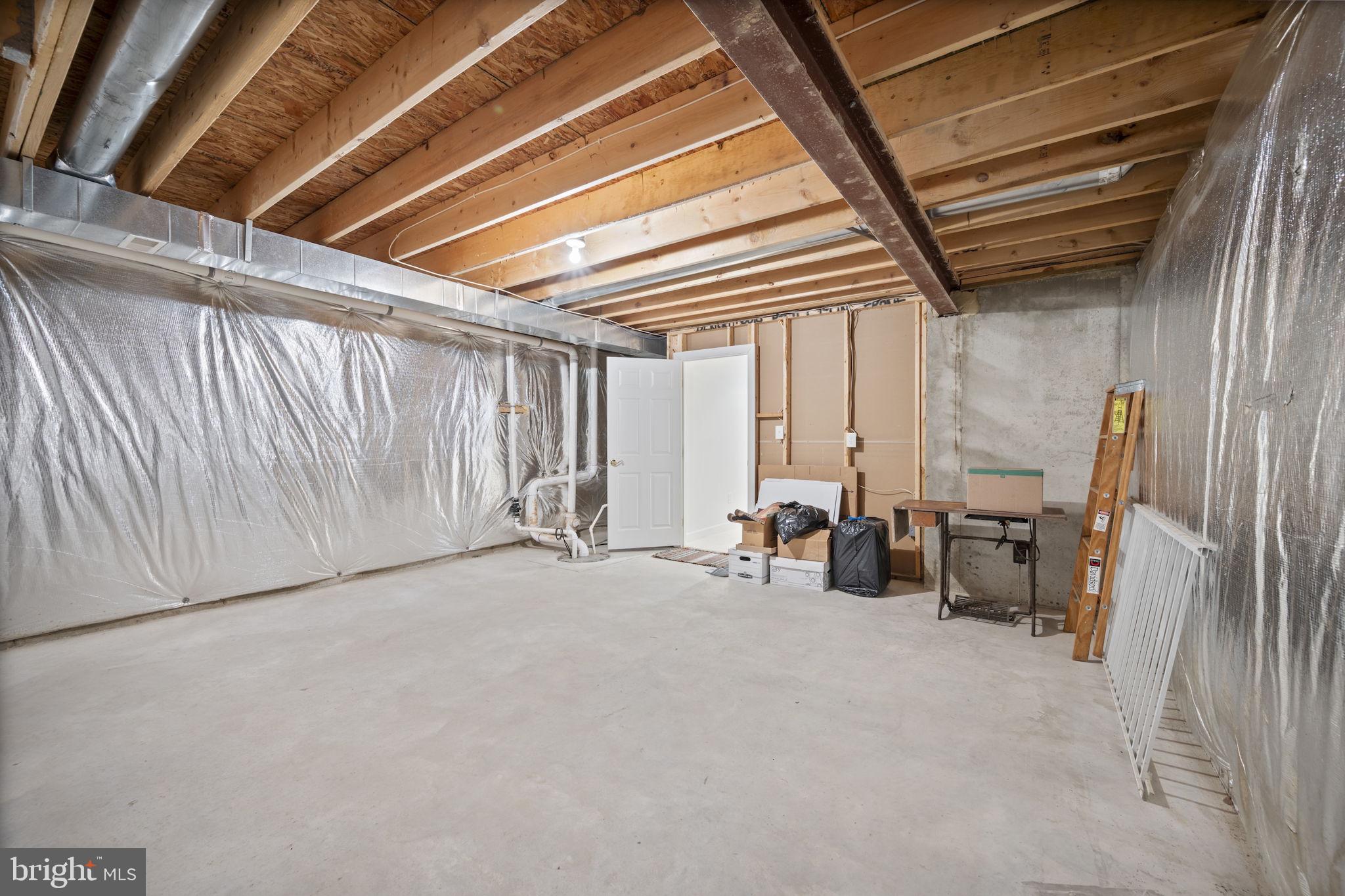 CROSSROADS - Residential