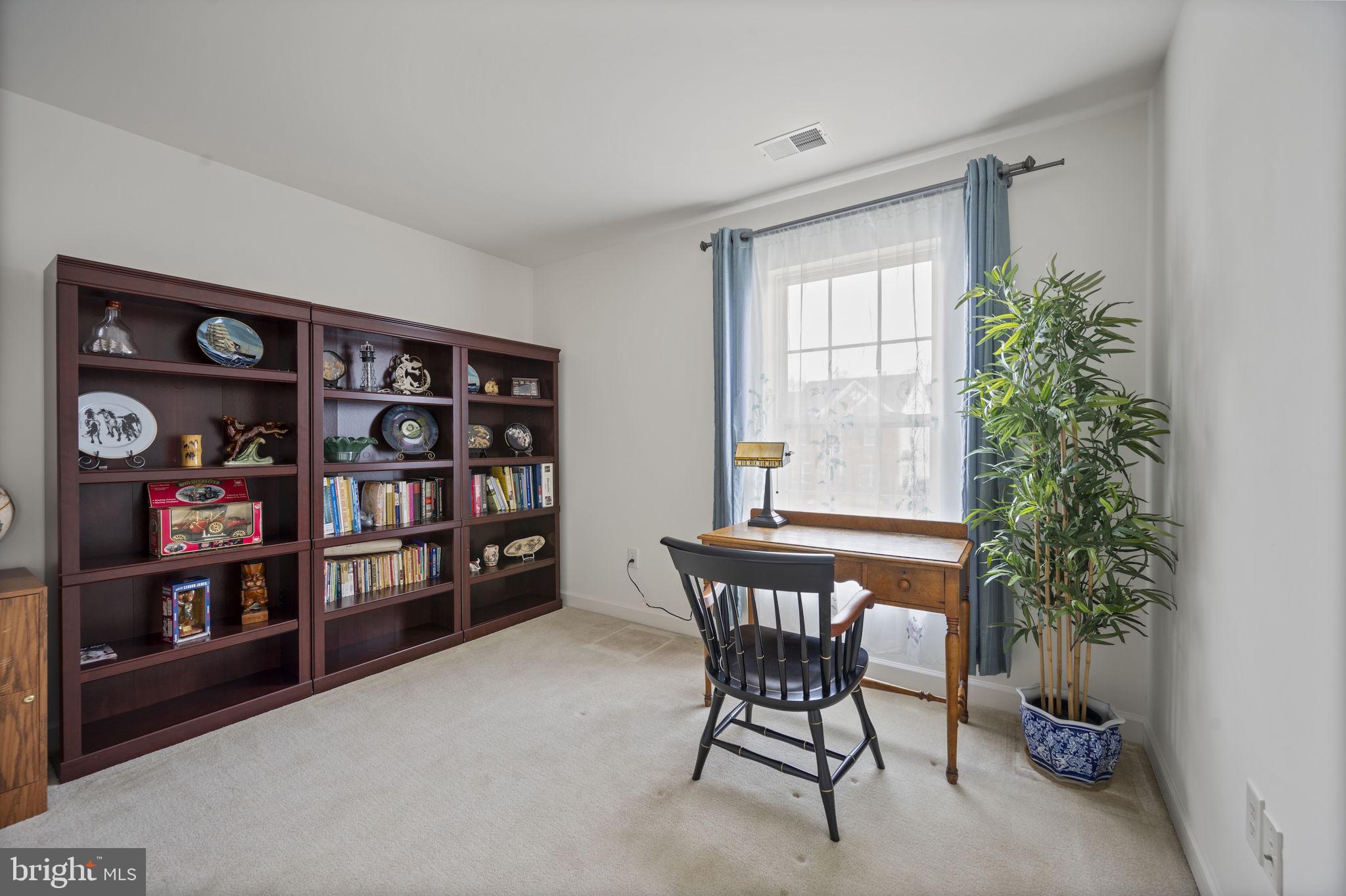 CROSSROADS - Residential