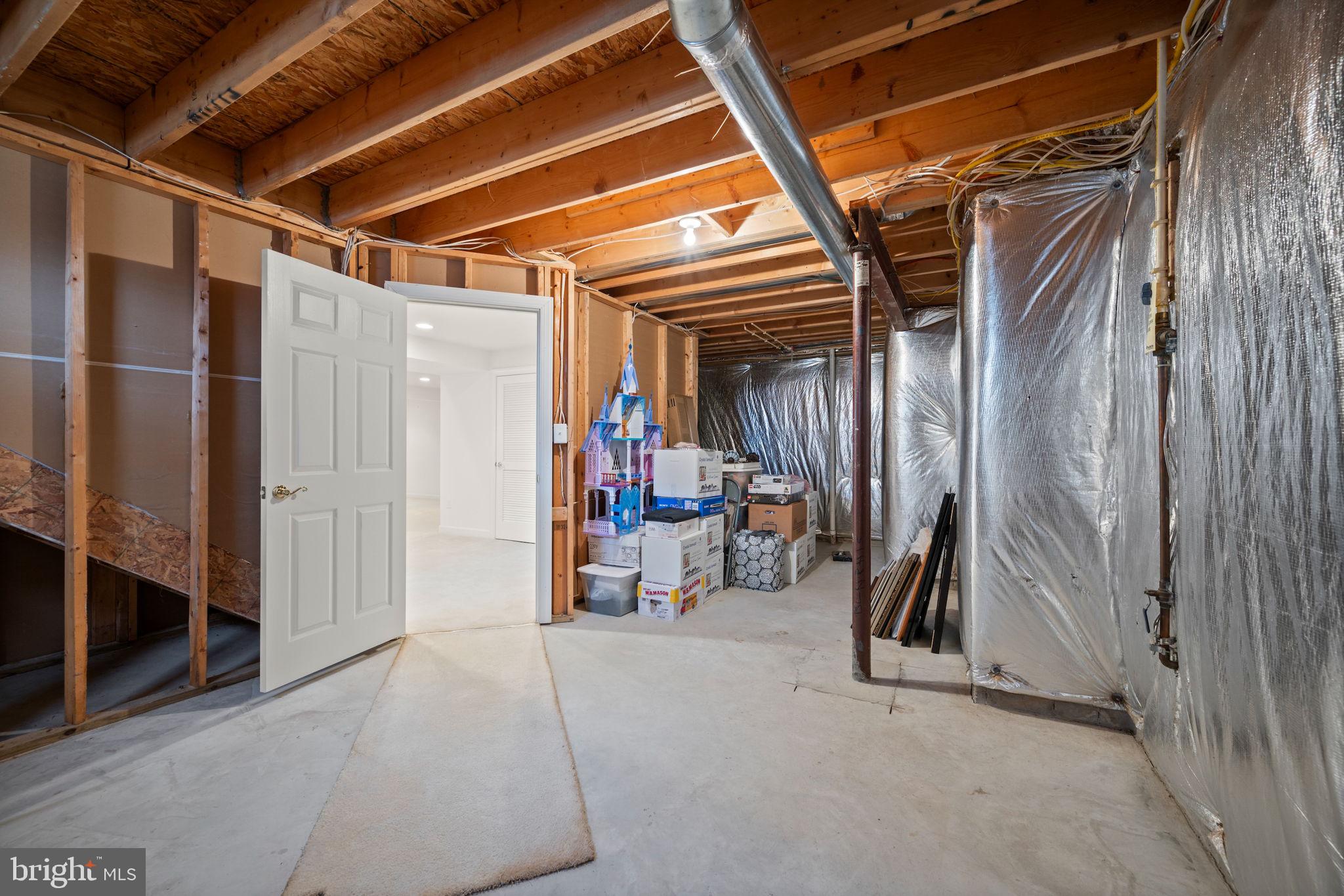 CROSSROADS - Residential