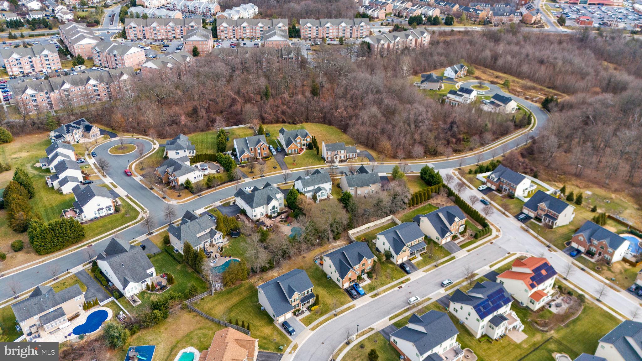 CROSSROADS - Residential