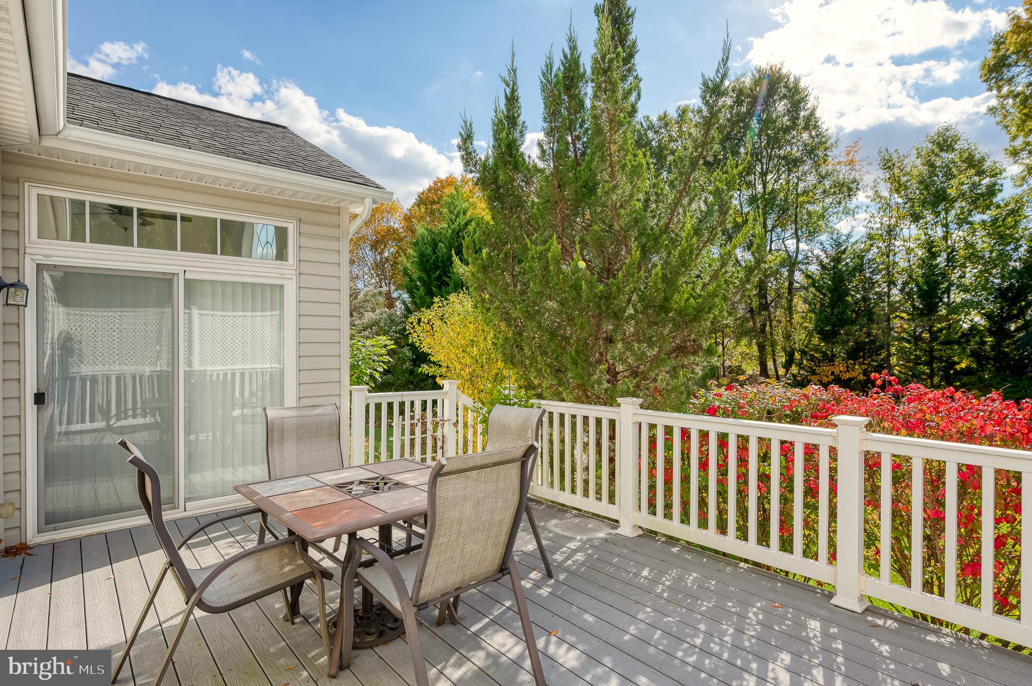 CROSSROADS - Residential