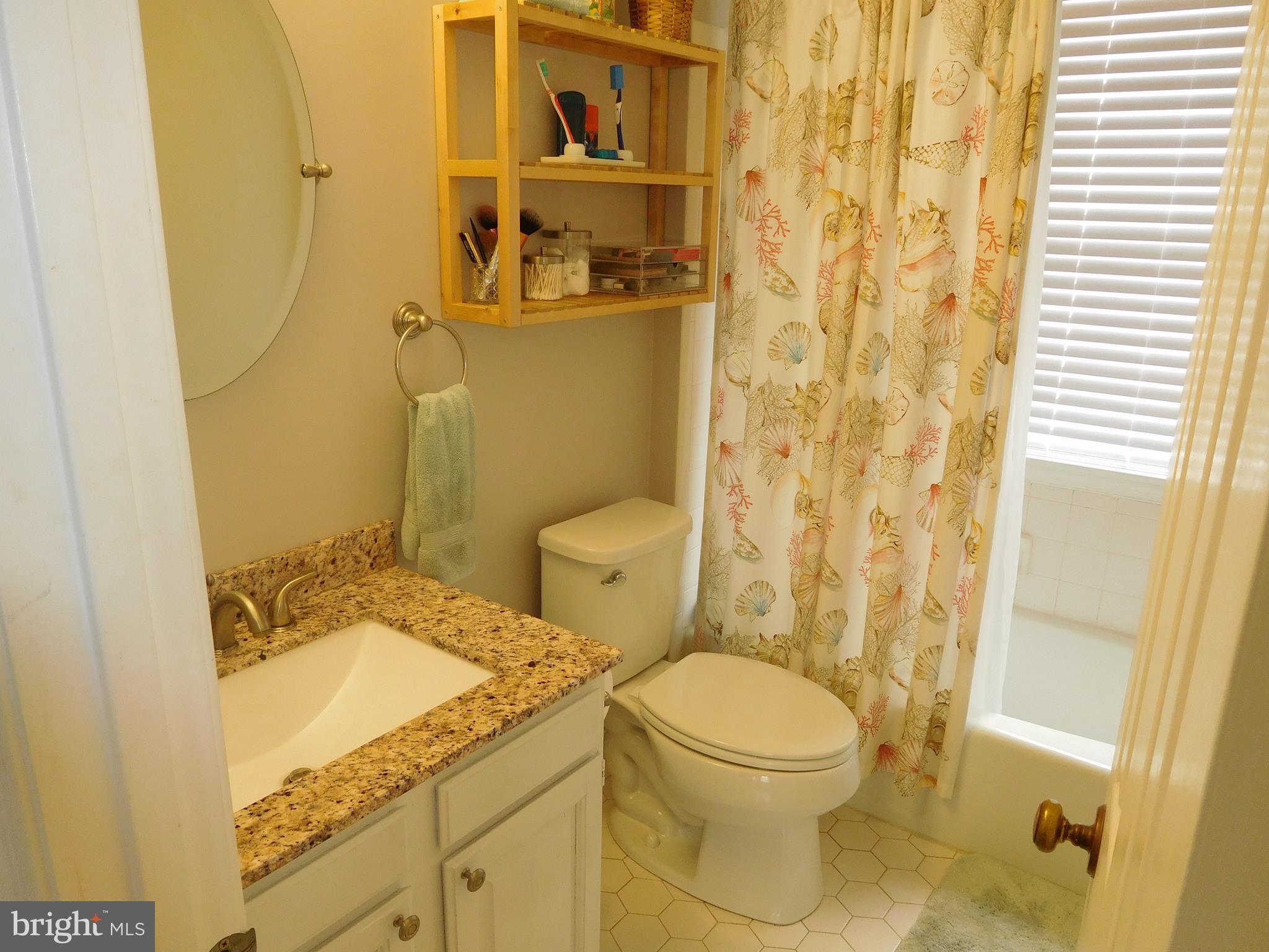 KING HENRY COURT - Residential Lease