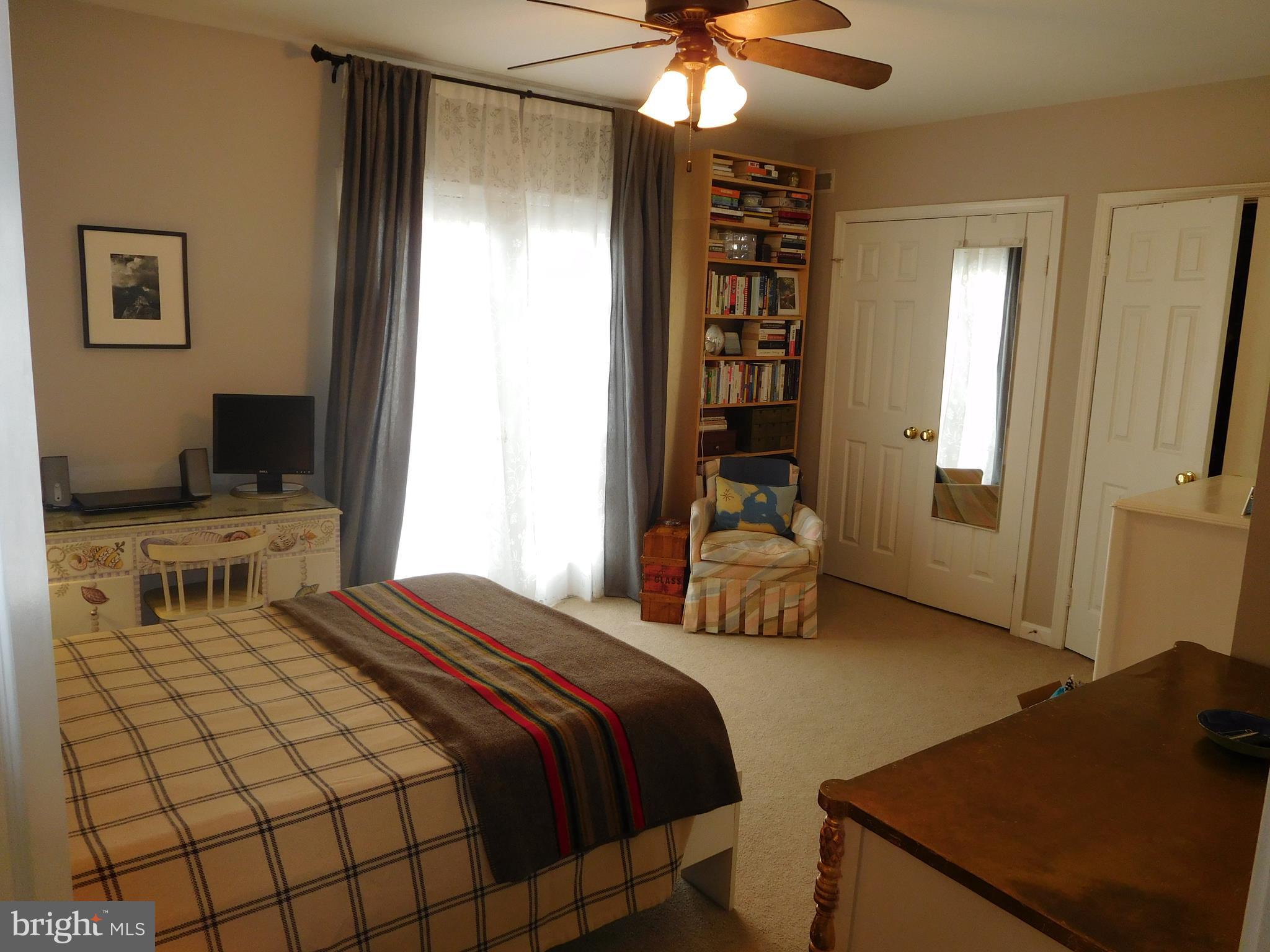 KING HENRY COURT - Residential Lease