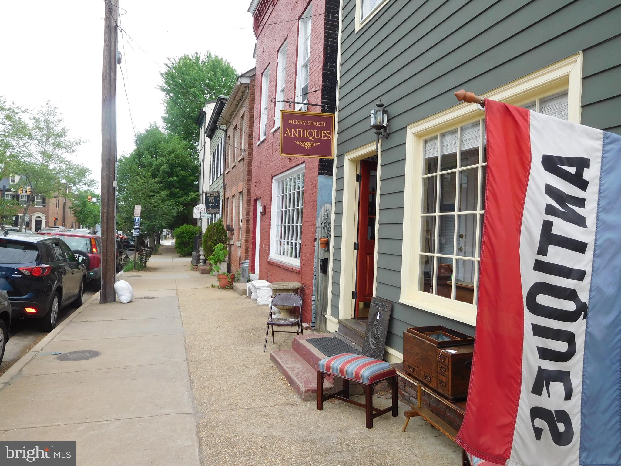 KING HENRY COURT - Residential Lease