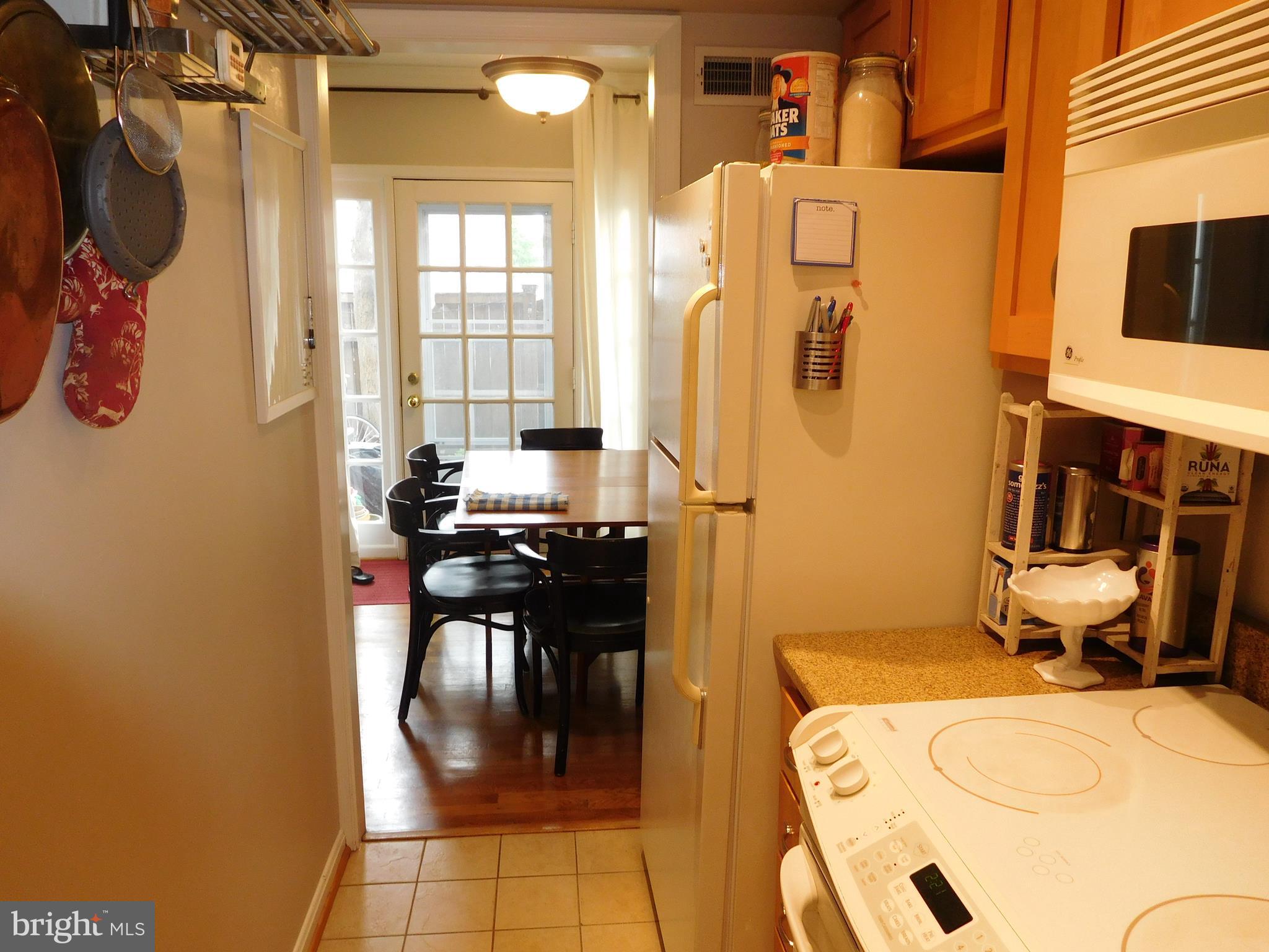 KING HENRY COURT - Residential Lease