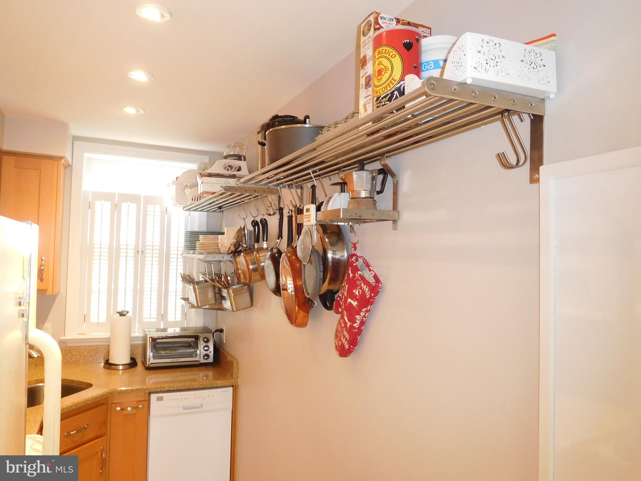 KING HENRY COURT - Residential Lease