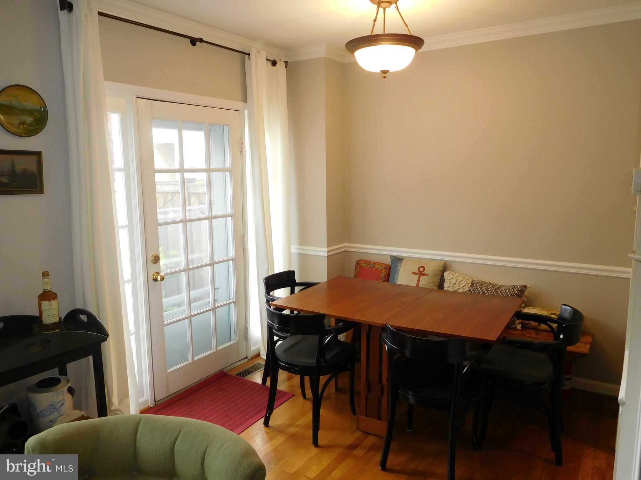 KING HENRY COURT - Residential Lease