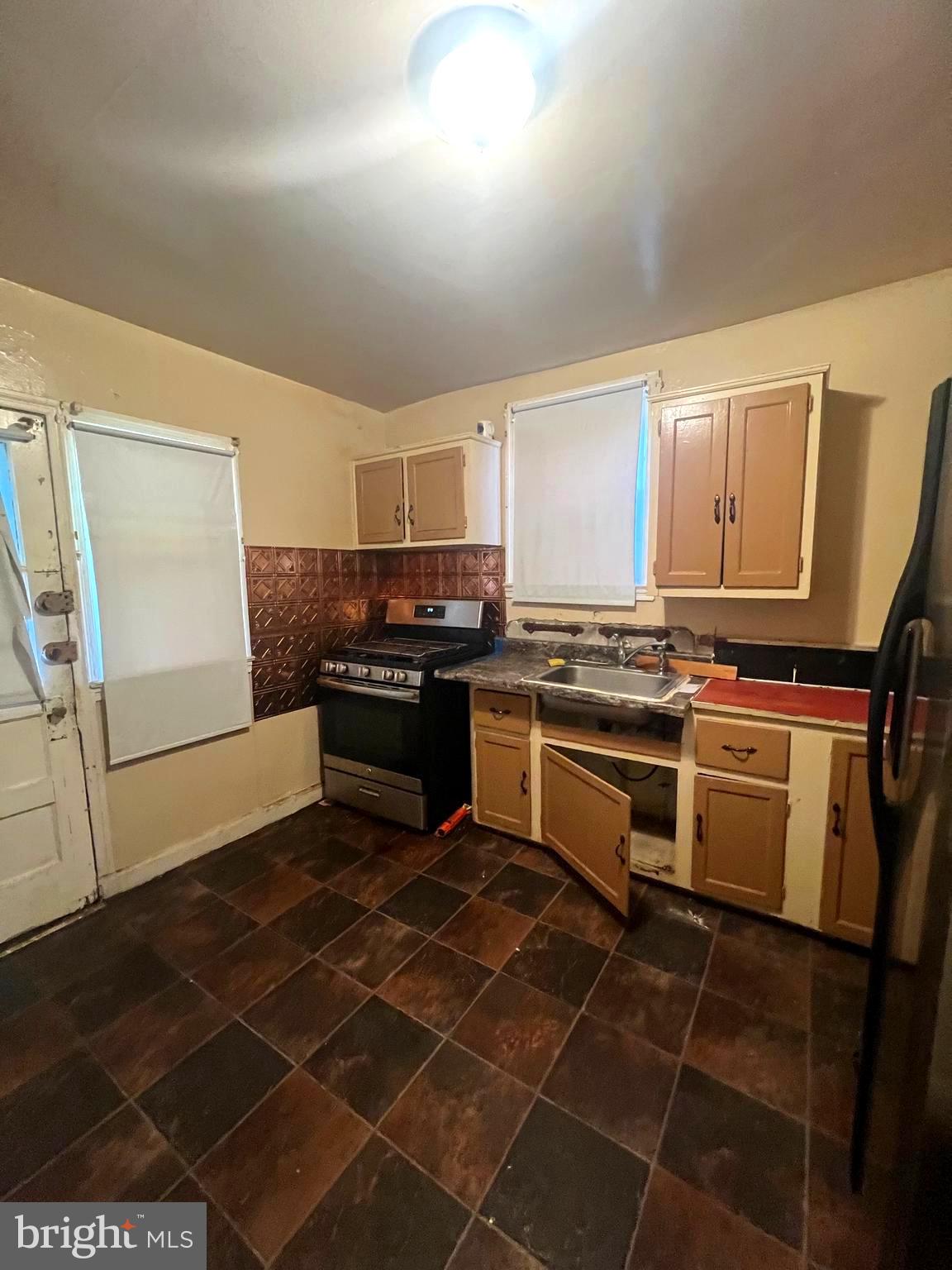 WEST BALTIMORE - Residential