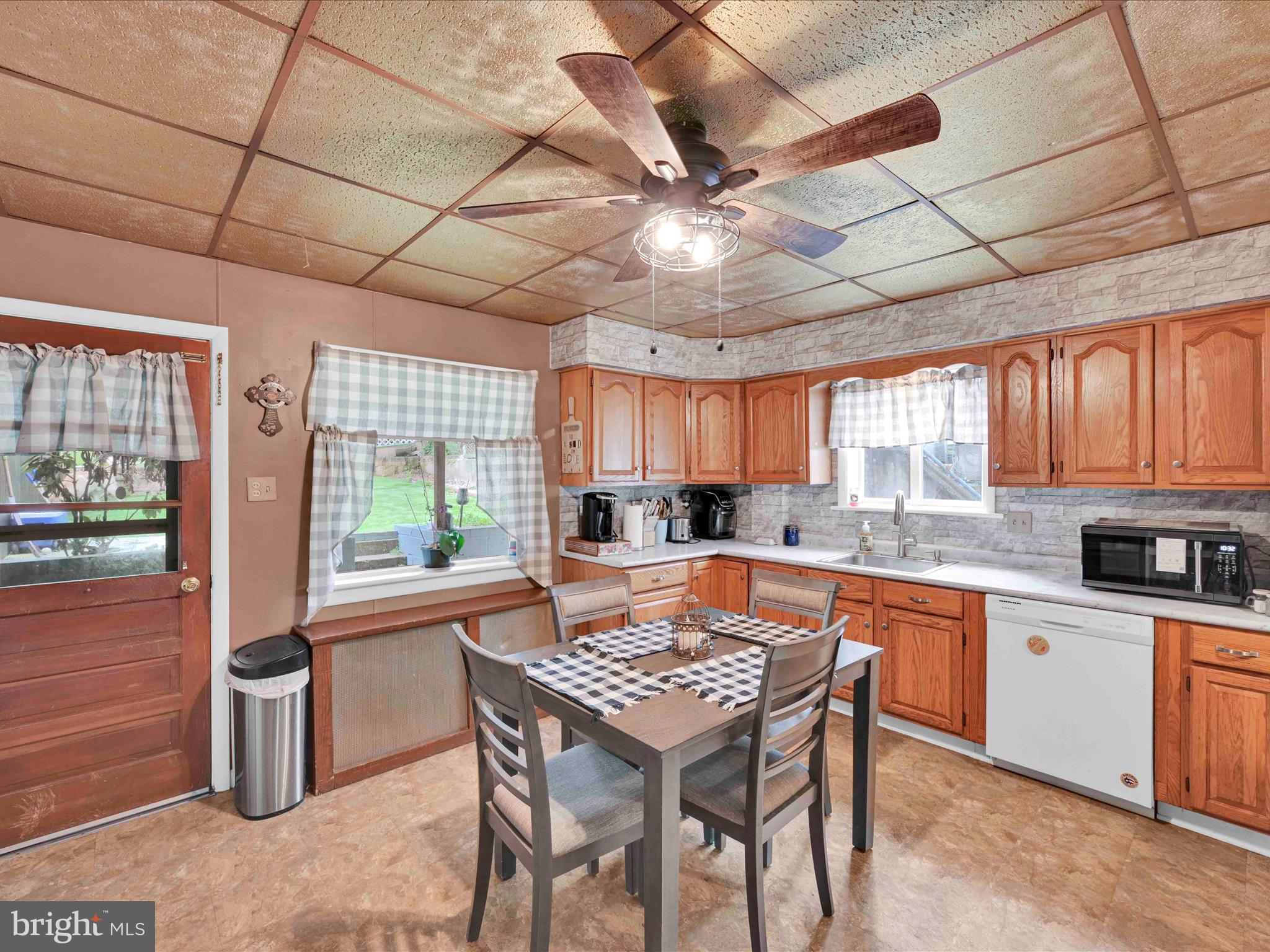 POTTSVILLE - Residential