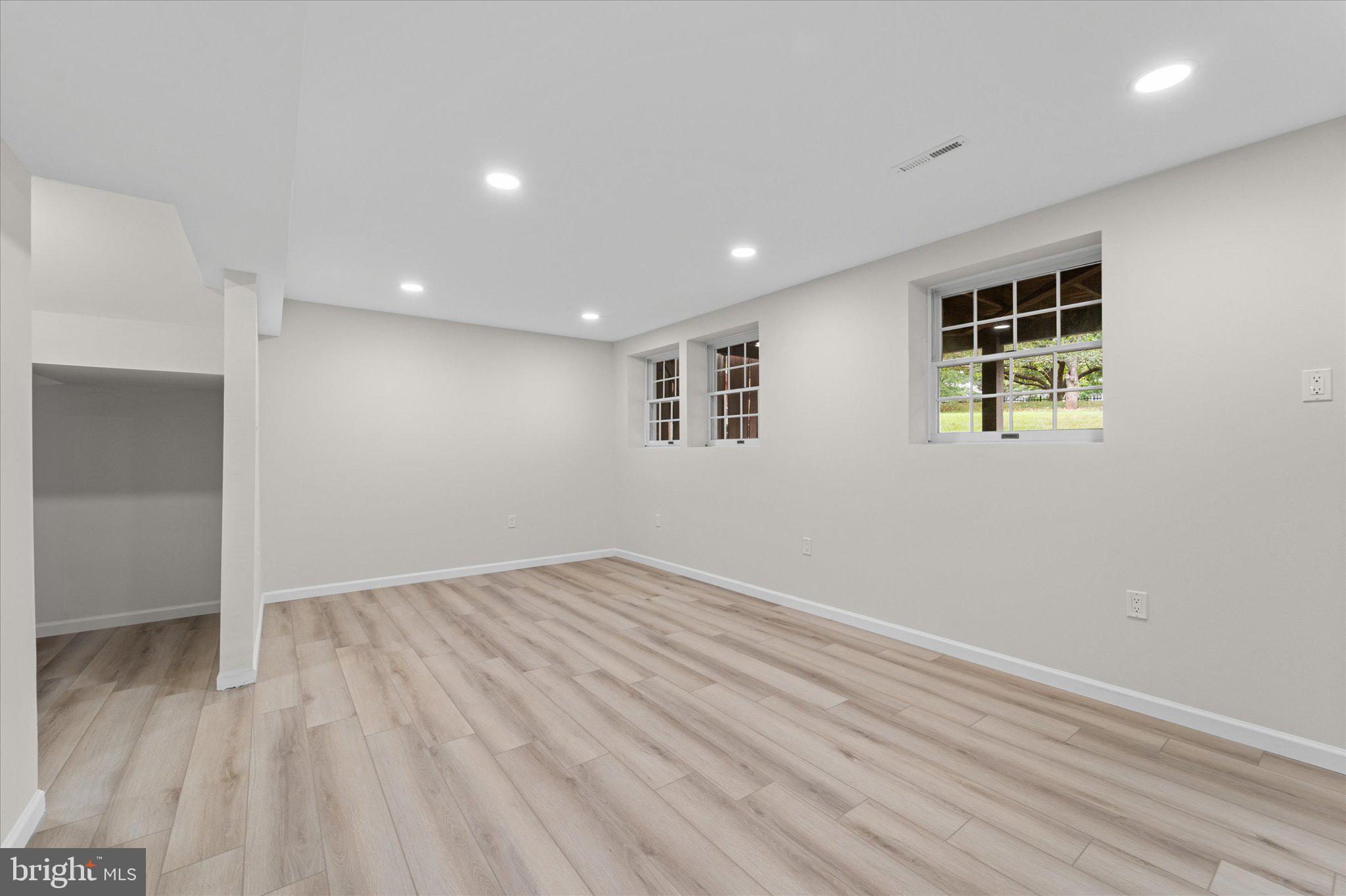 FOX CREEK - Residential