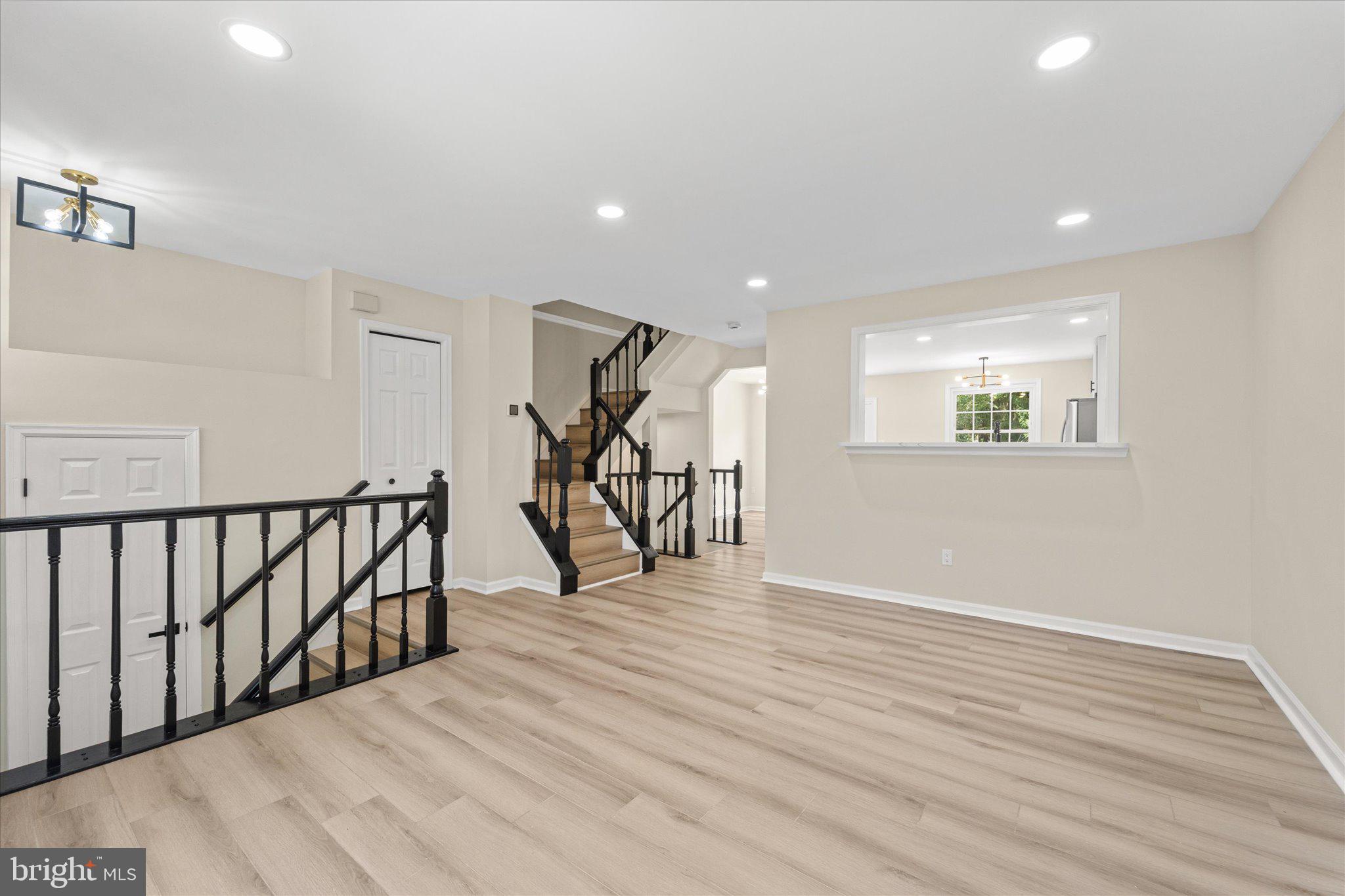 FOX CREEK - Residential