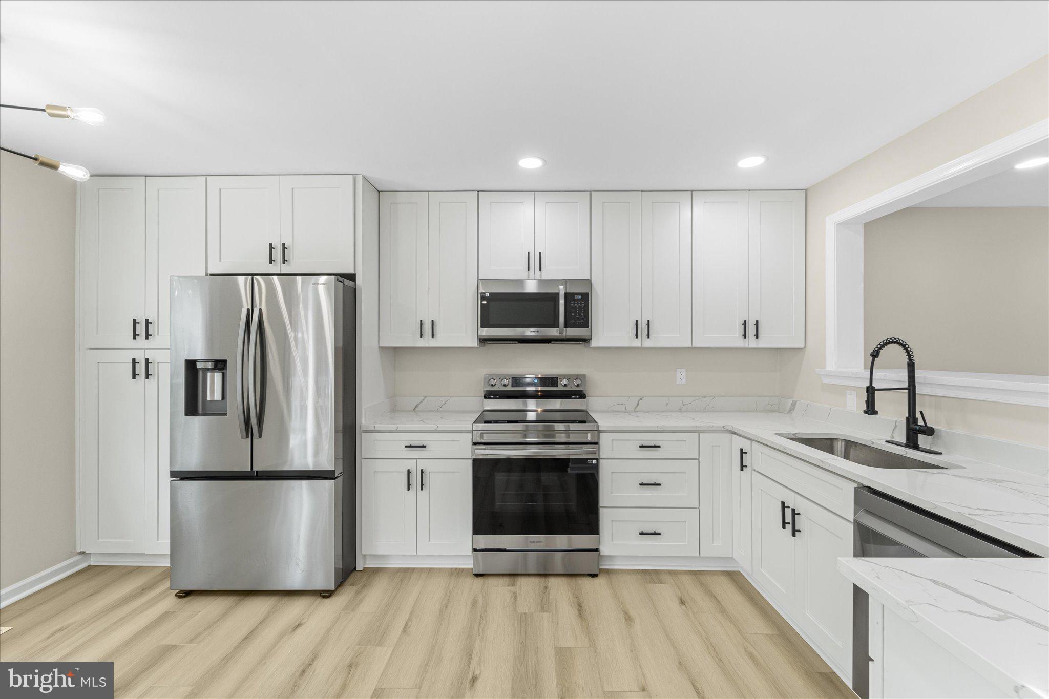 FOX CREEK - Residential