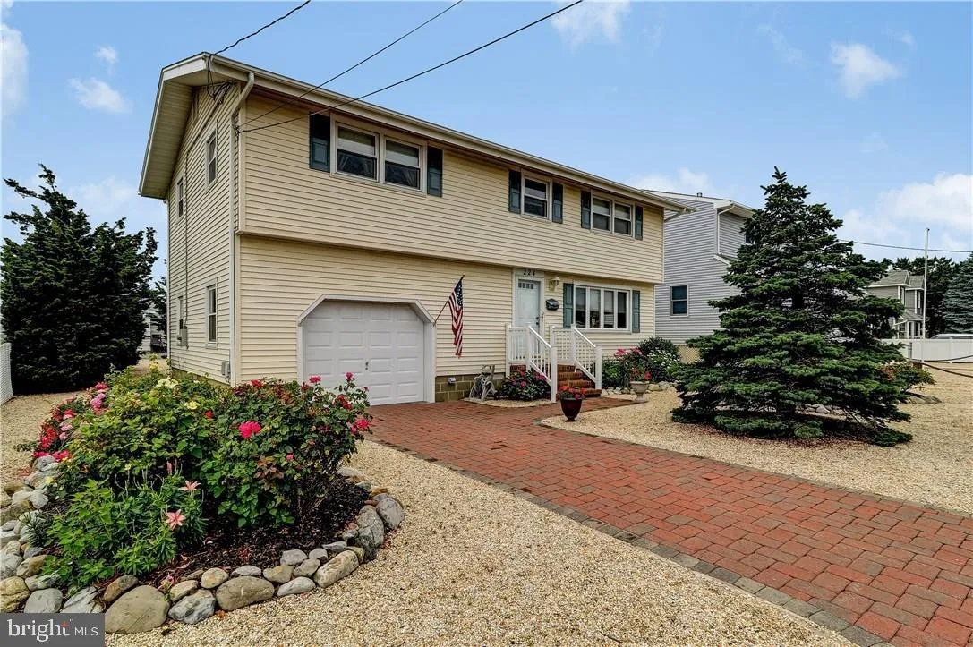 Additional image 2 of 224 W 11th Street, Ship Bottom, NJ 08008