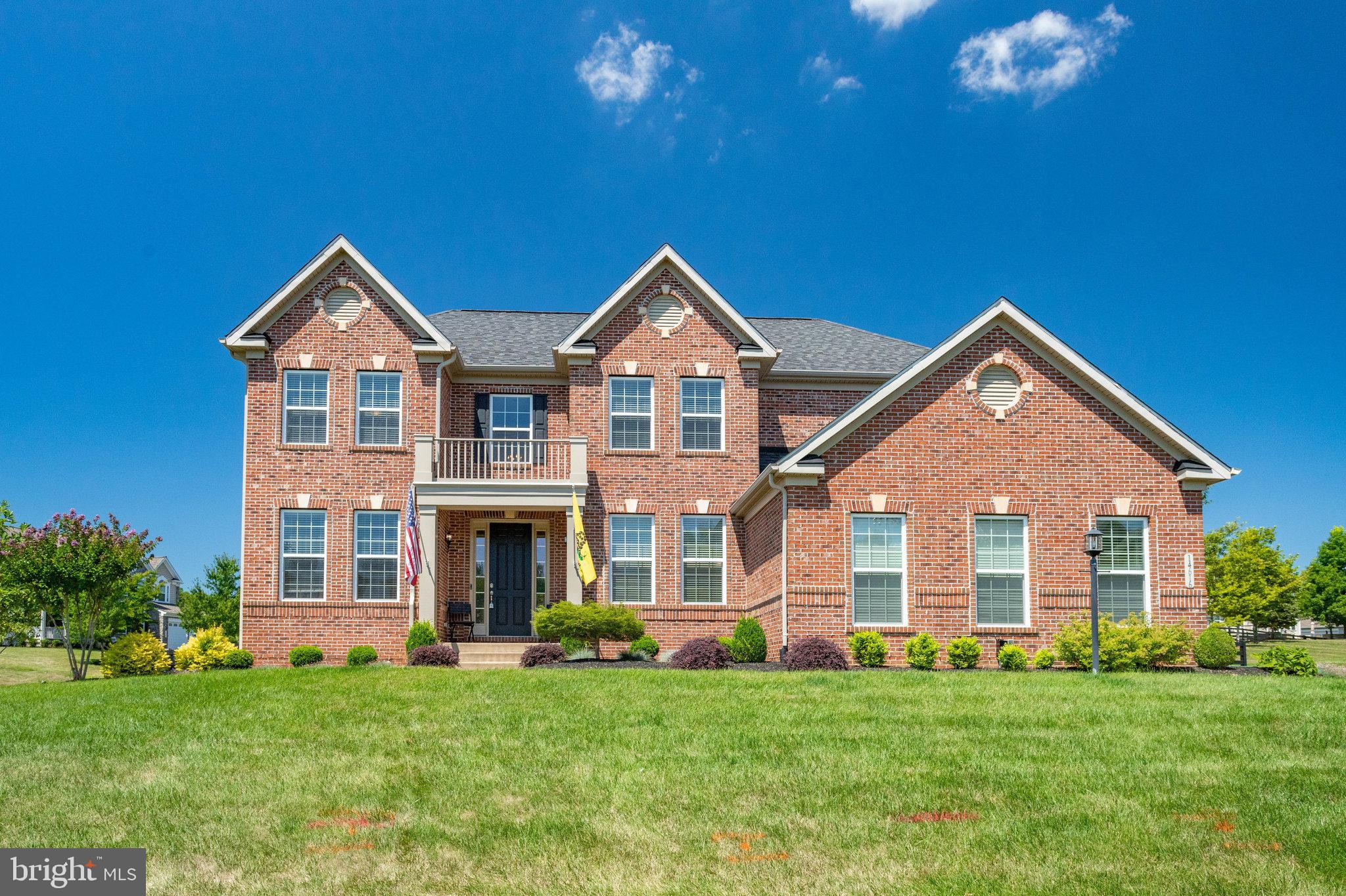 HUNTER RIDGE ESTATES - Residential