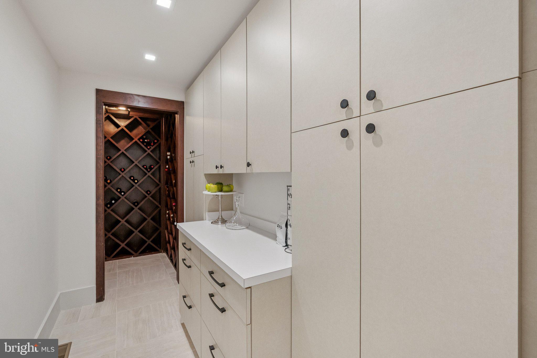 AVENEL - Residential