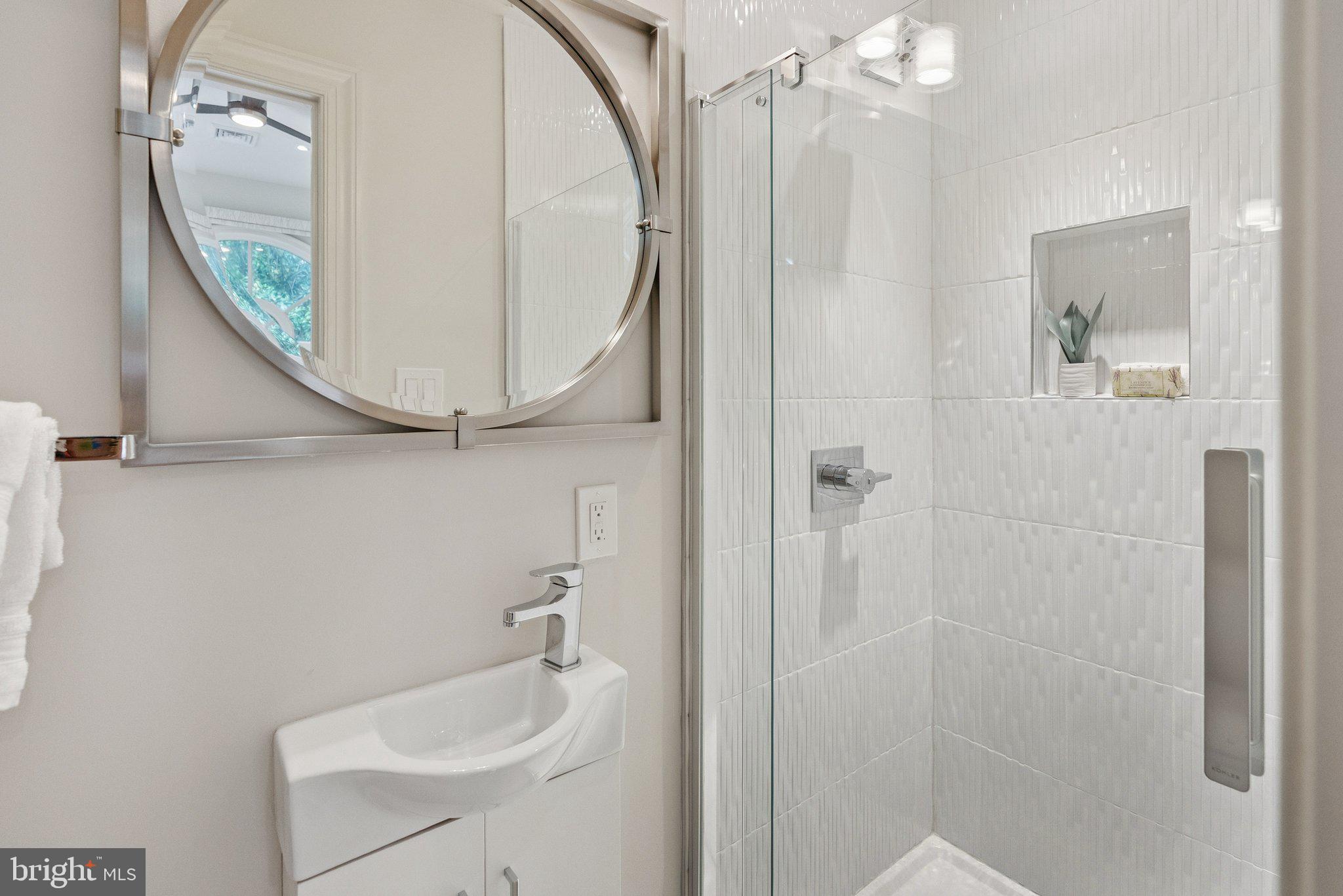 AVENEL - Residential