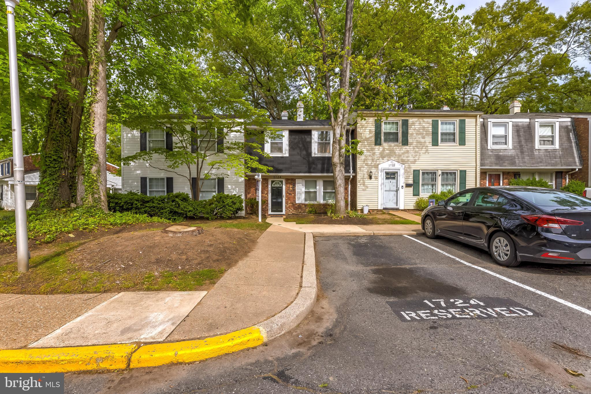 CROFTON TOWNE/PARK - Residential