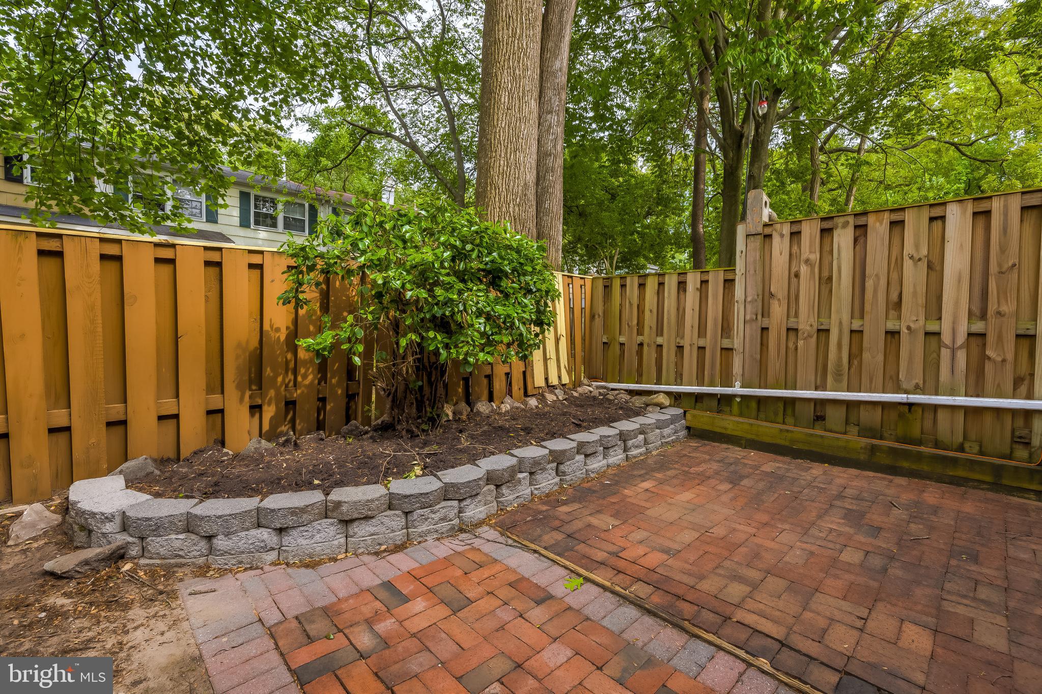 CROFTON TOWNE/PARK - Residential