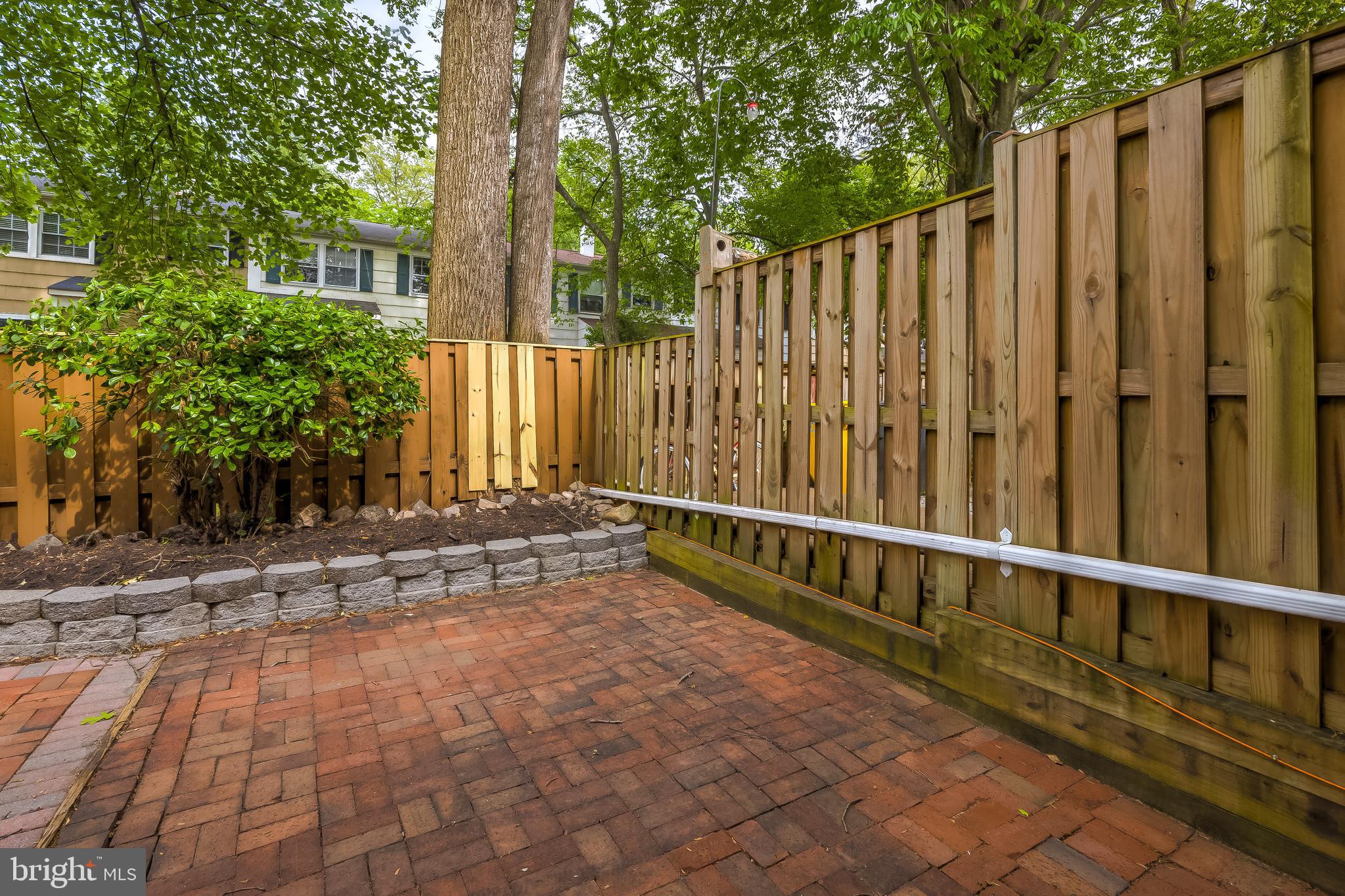 CROFTON TOWNE/PARK - Residential