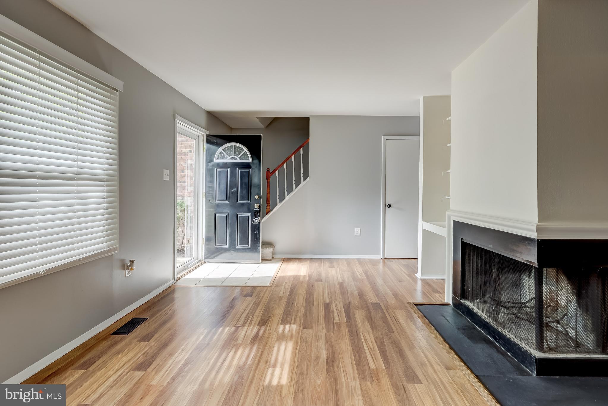 CROFTON TOWNE/PARK - Residential