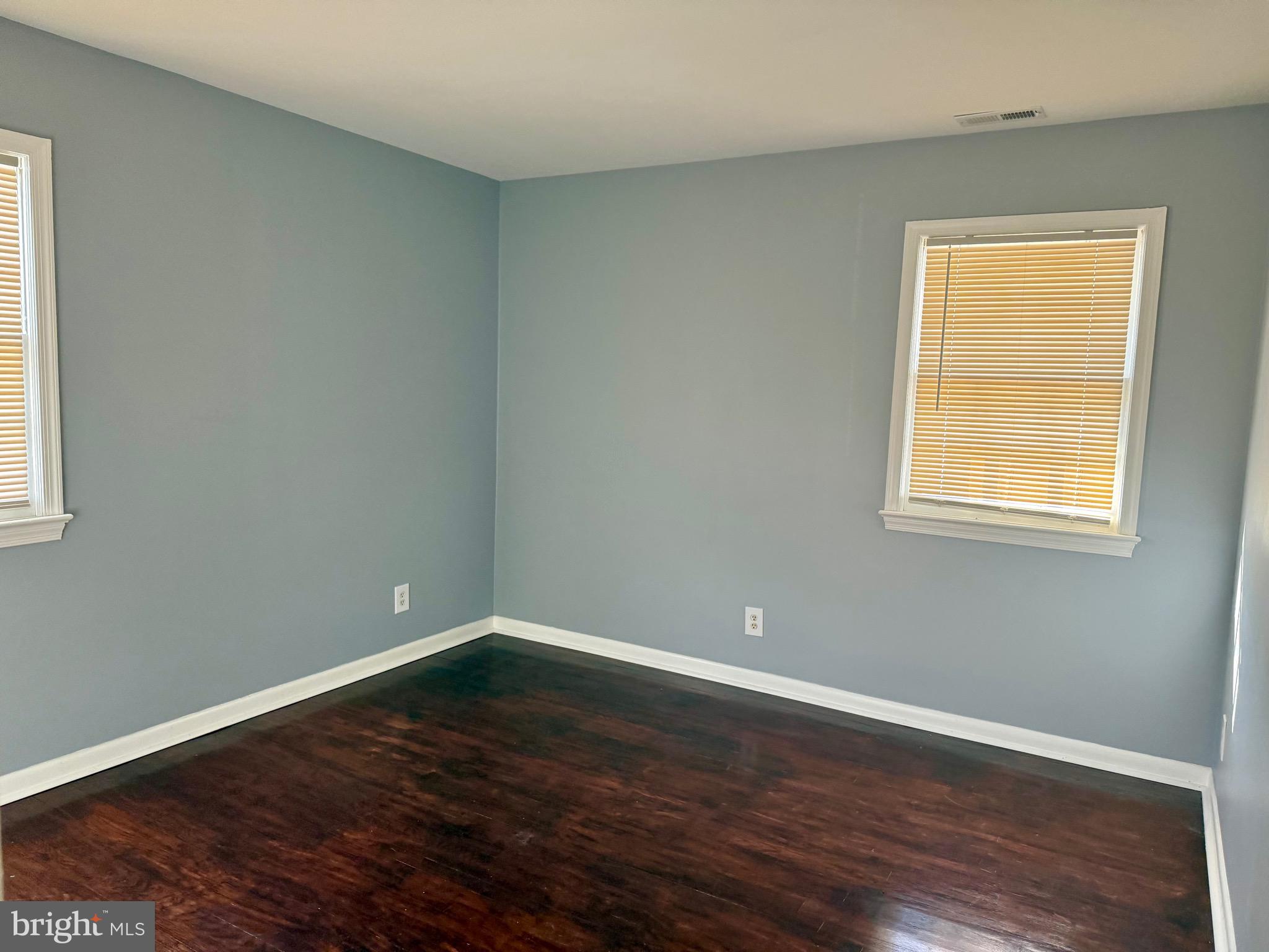 JACKSON PARK - Residential Lease