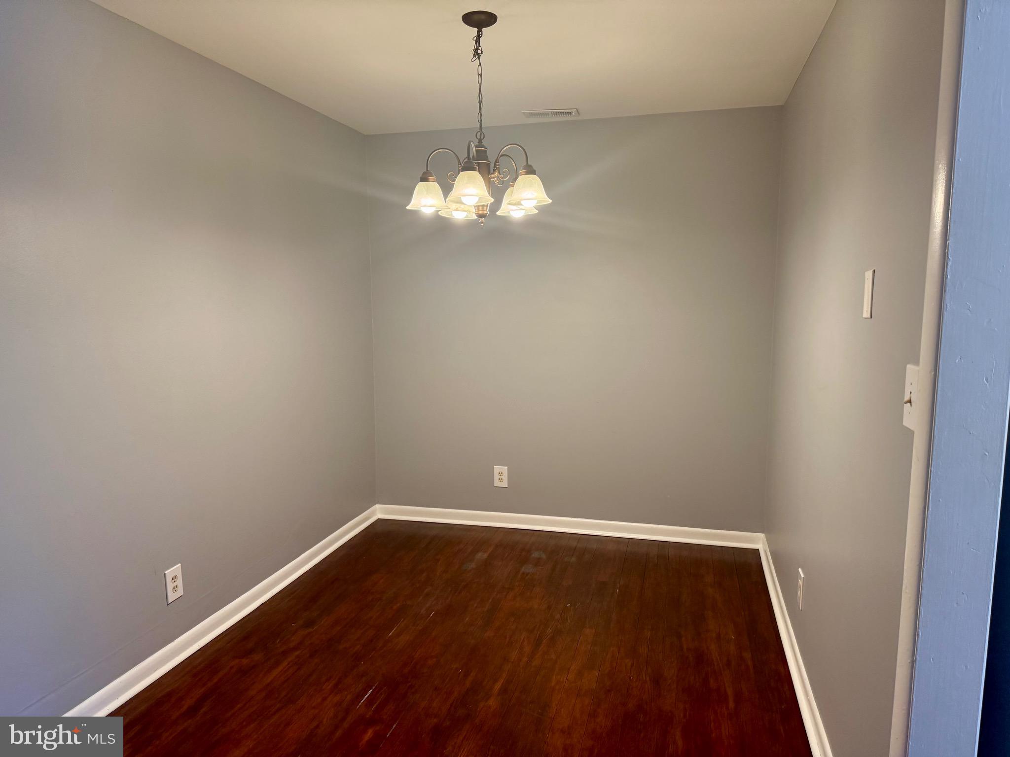 JACKSON PARK - Residential Lease