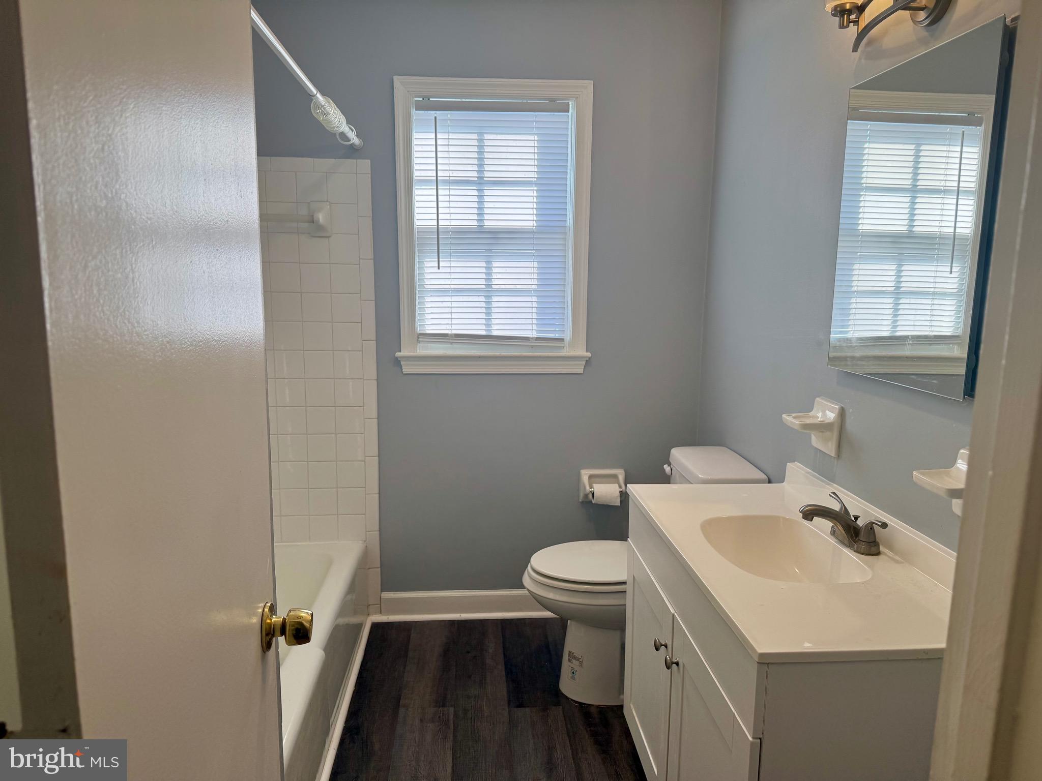 JACKSON PARK - Residential Lease