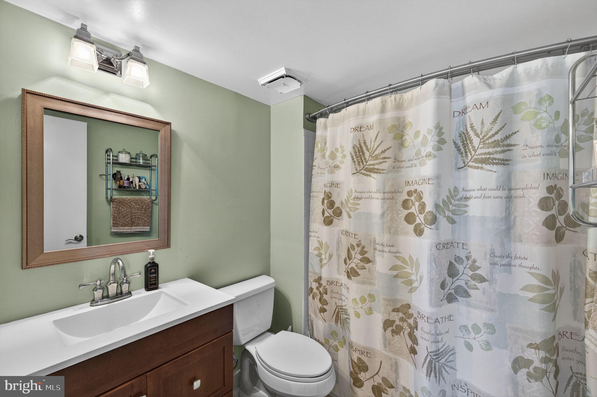 JEFFERSON MEWS - Residential