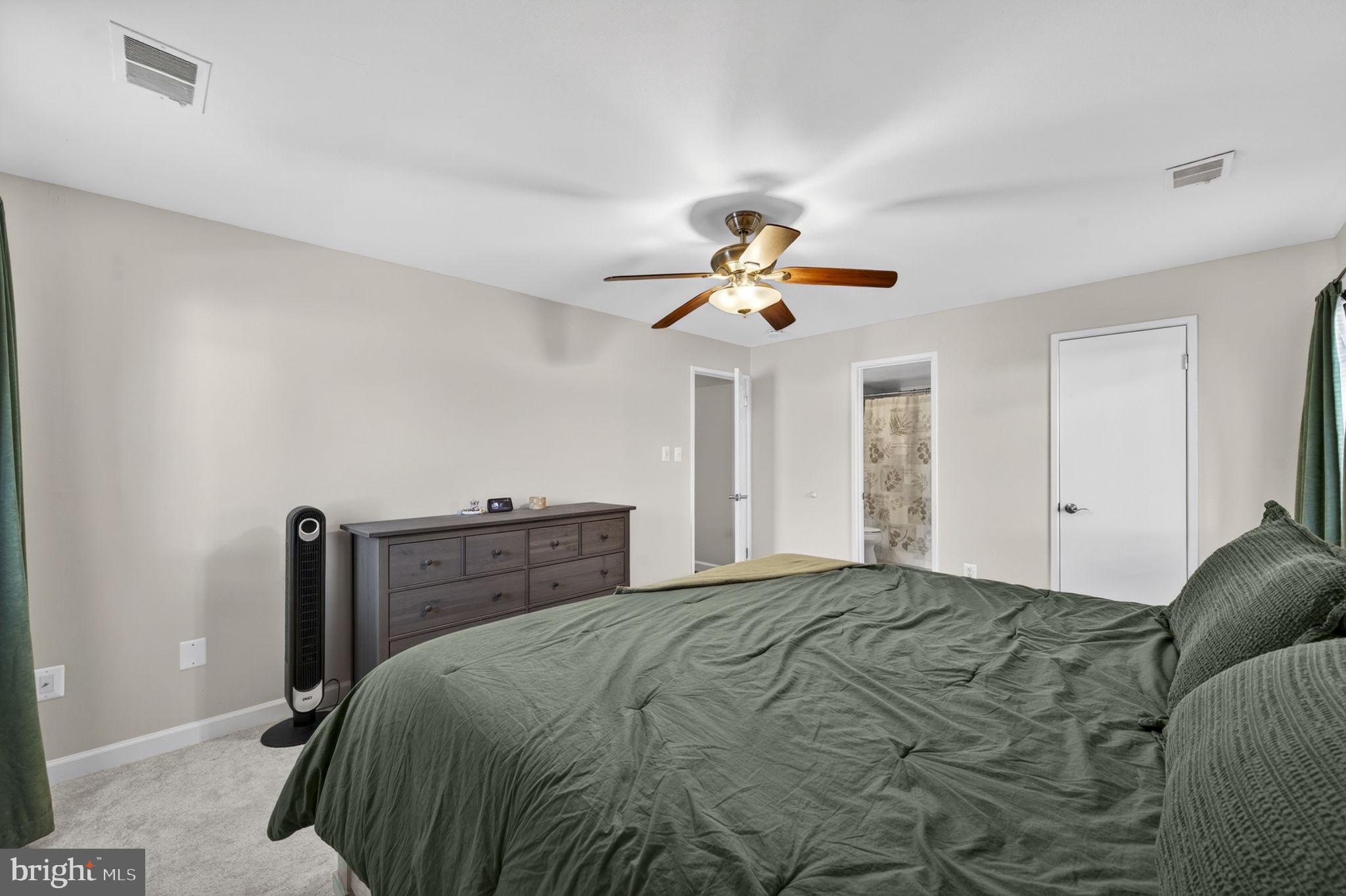 JEFFERSON MEWS - Residential