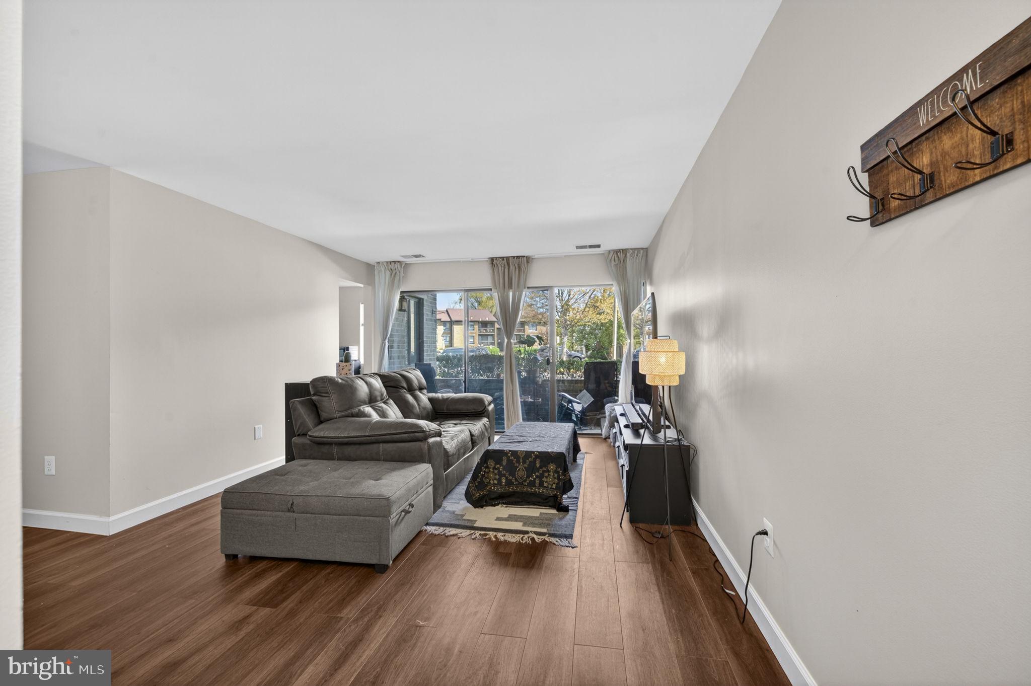 JEFFERSON MEWS - Residential