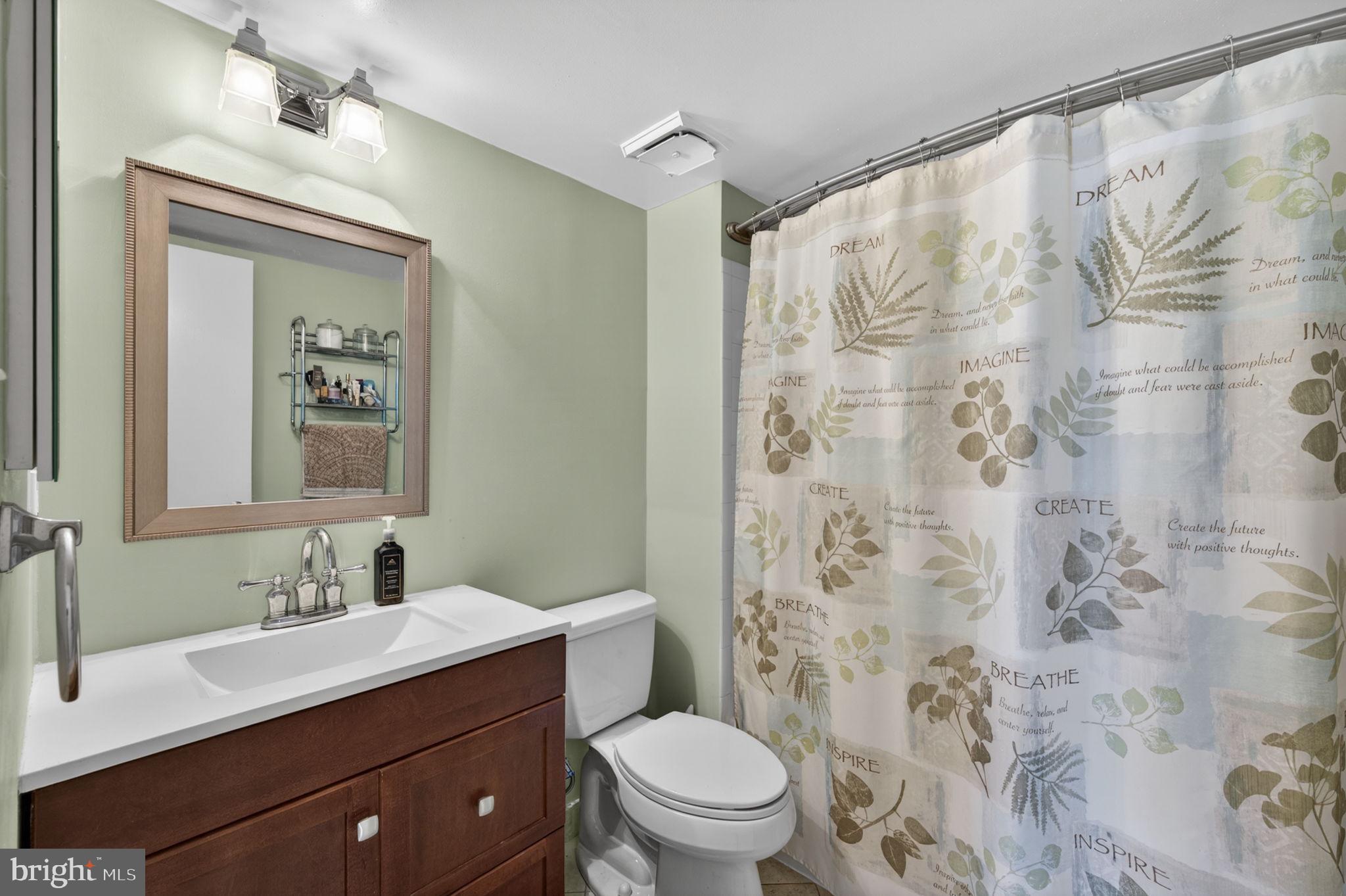 JEFFERSON MEWS - Residential