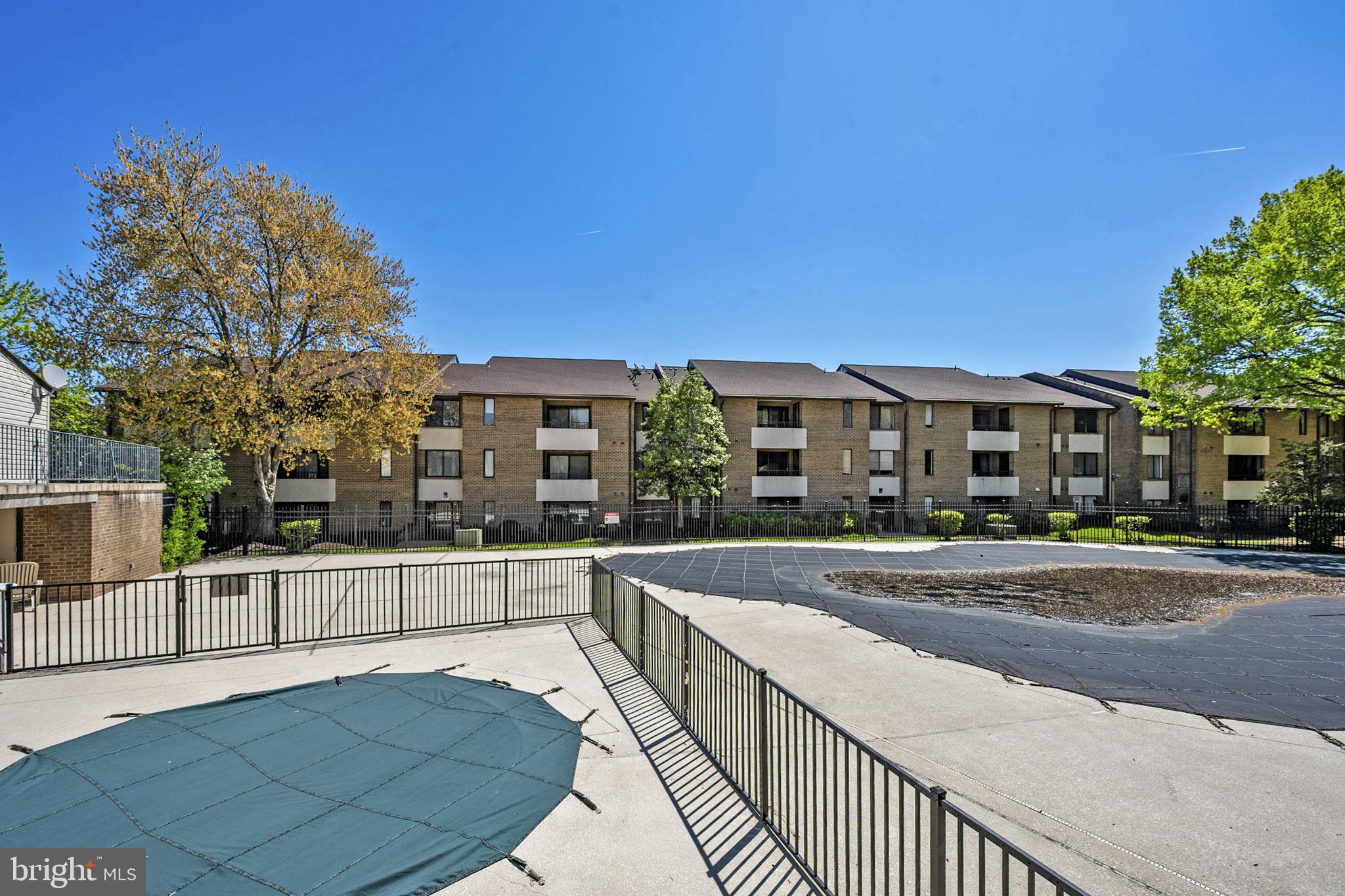 JEFFERSON MEWS - Residential