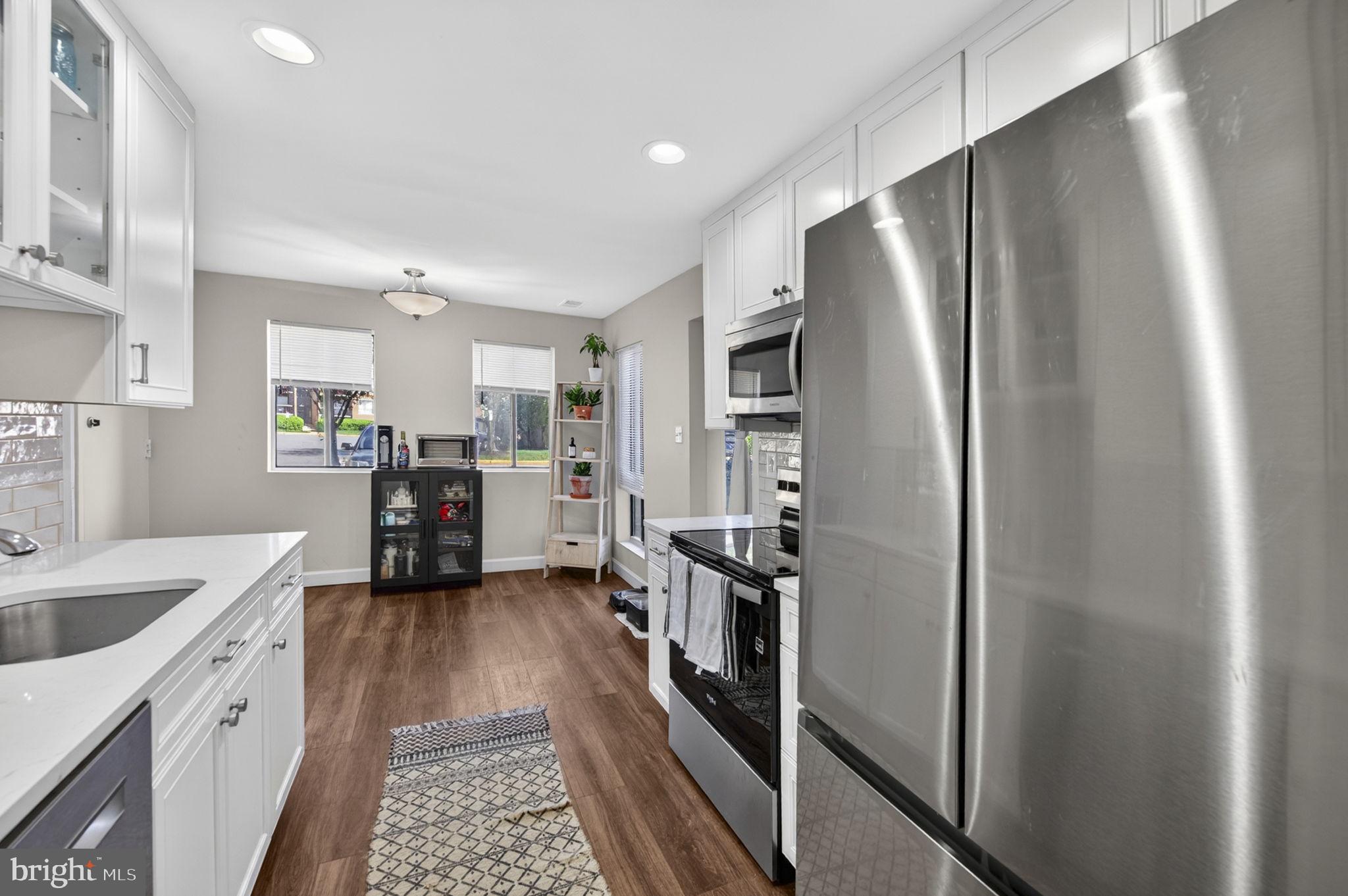 JEFFERSON MEWS - Residential